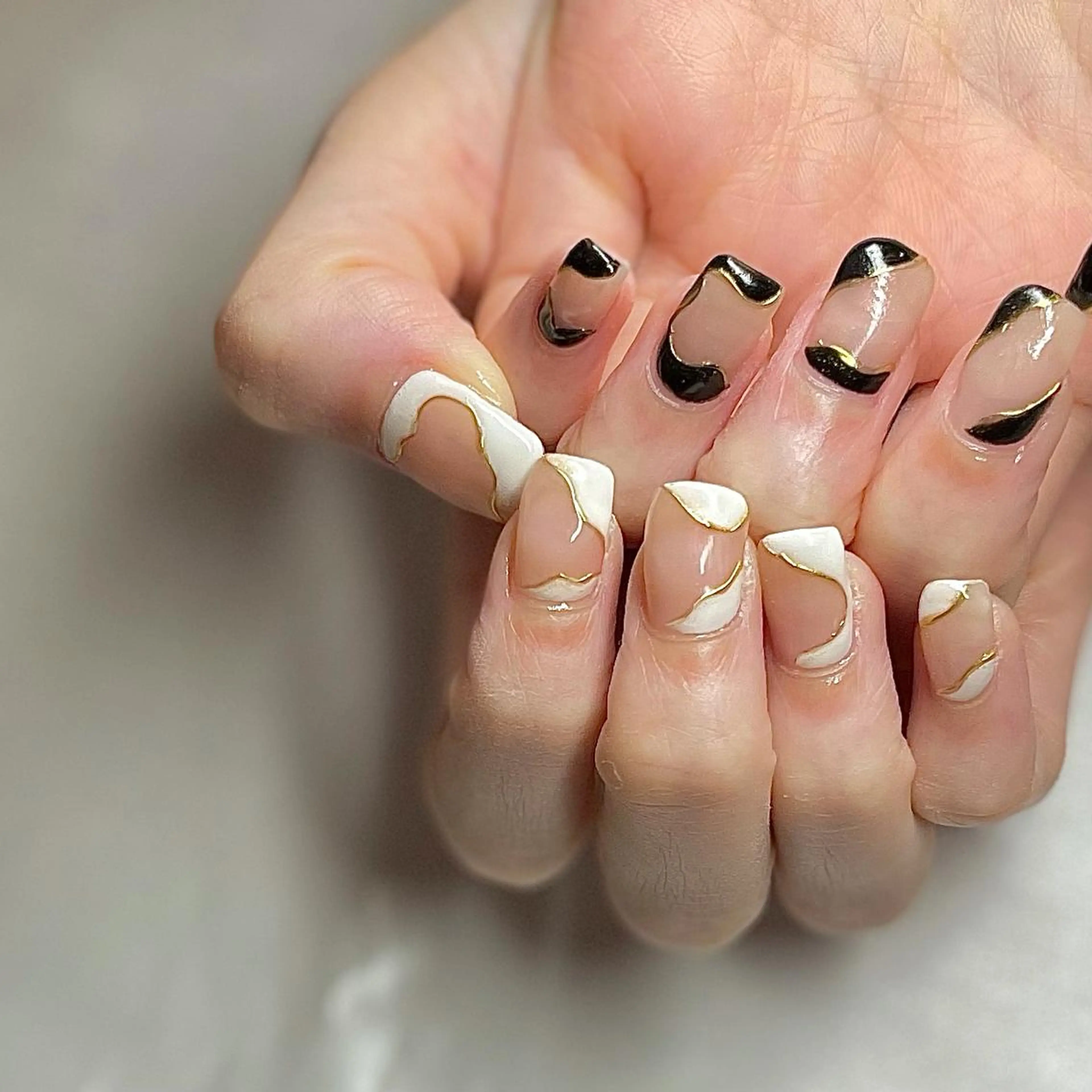 ミディアム カラー パーマ ヘアアレンジ メンズ キッズ ネイル マツエク・マツパ 黒髪 ホワイト nail&eye Aoのマツエク・マツパデザイン