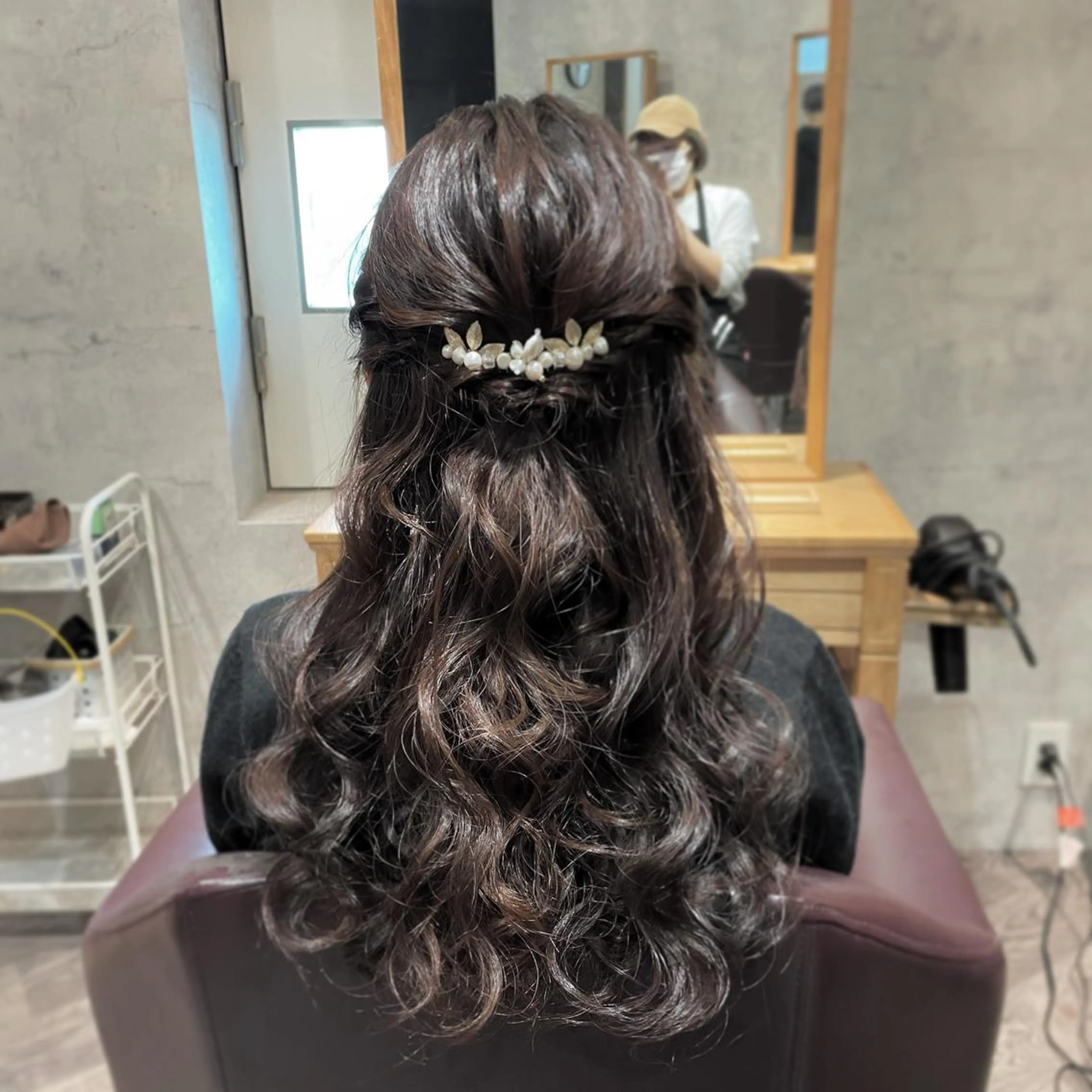 ロング ヘアセット 🦄艶カラー×韓国 NANA💎🐬のヘアスタイル