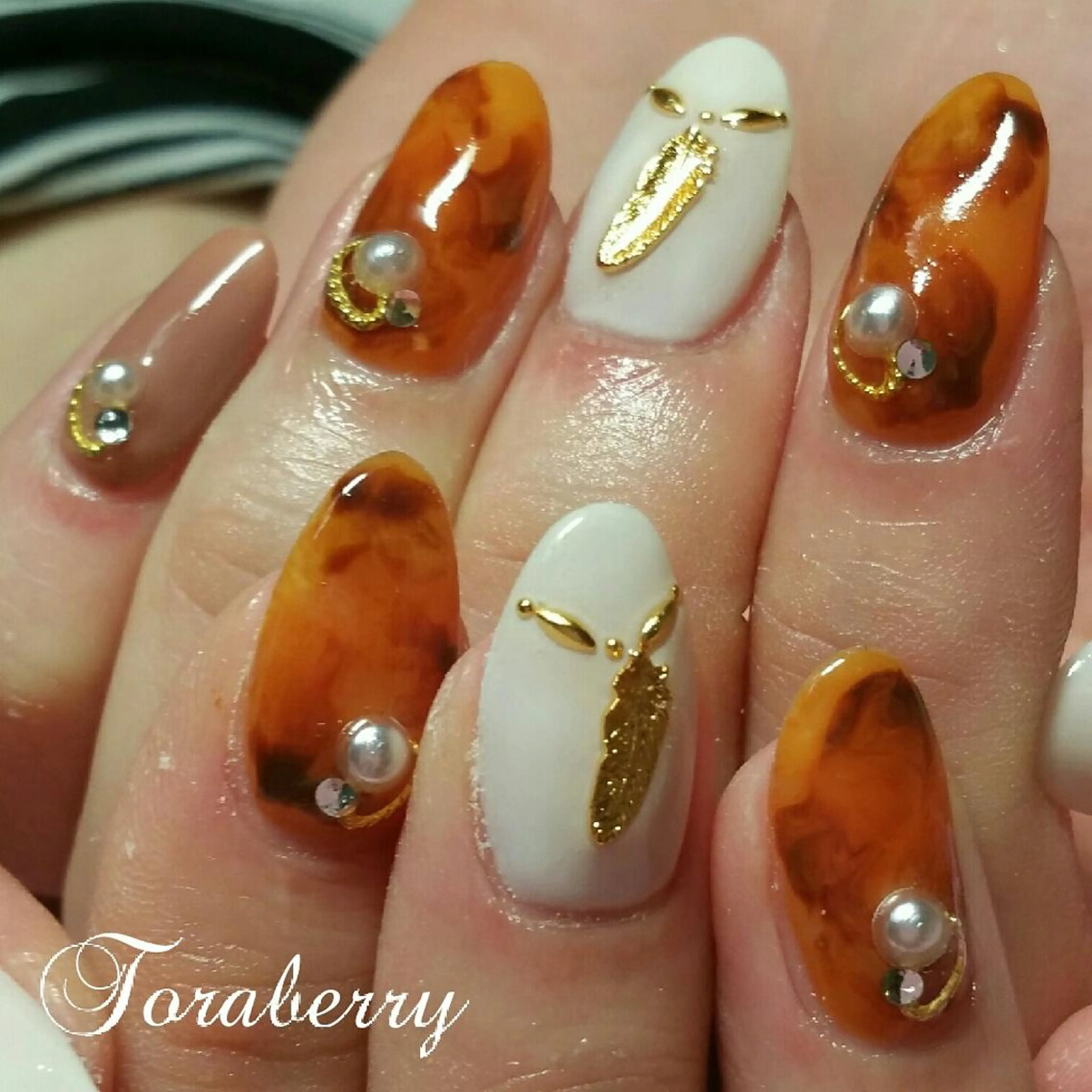 ネイル べっ甲ネイル ハンドネイル ネイリスト なつみのネイルデザイン