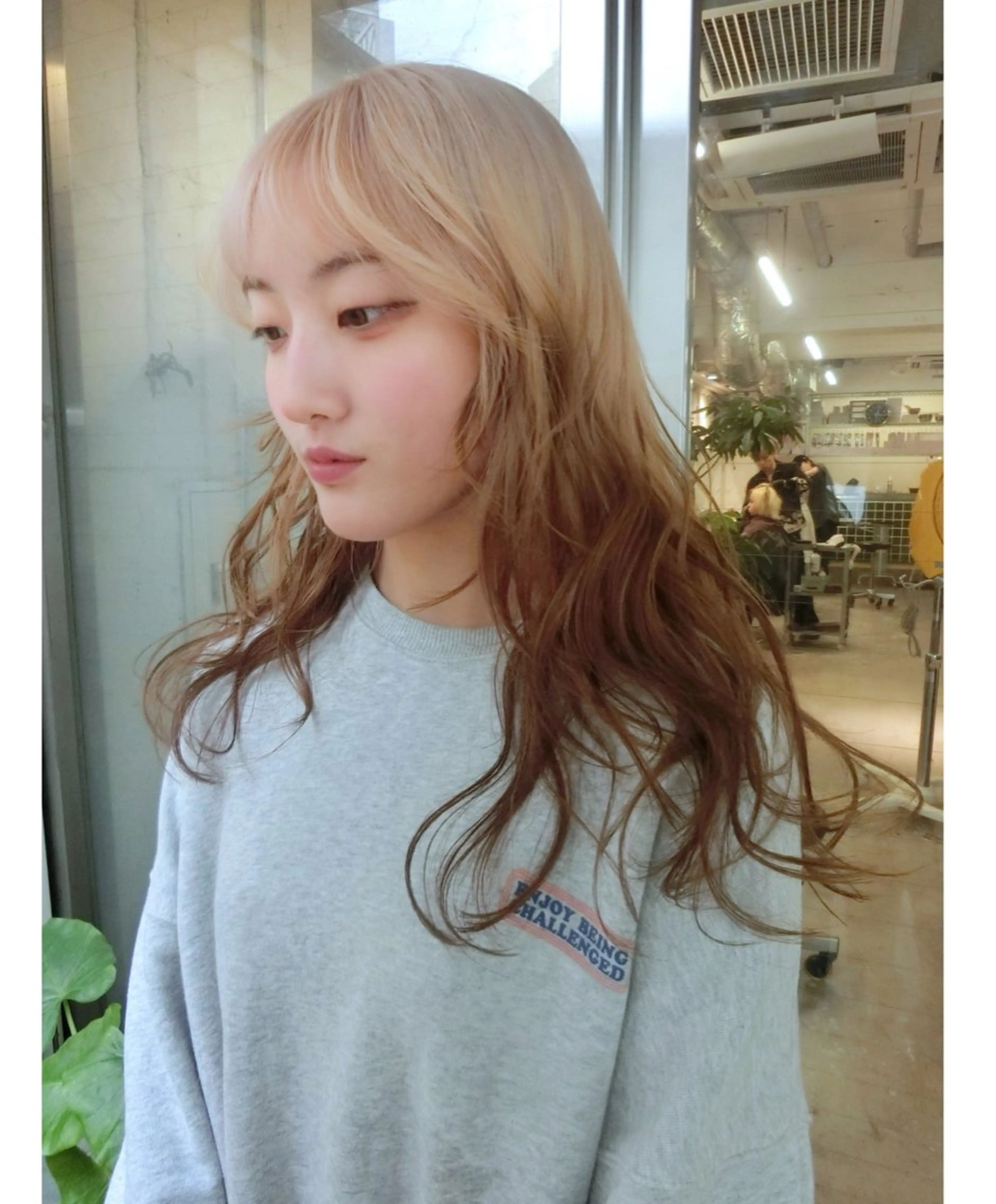 セミロング カラー ハッシュカット/ MAYAのヘアスタイル