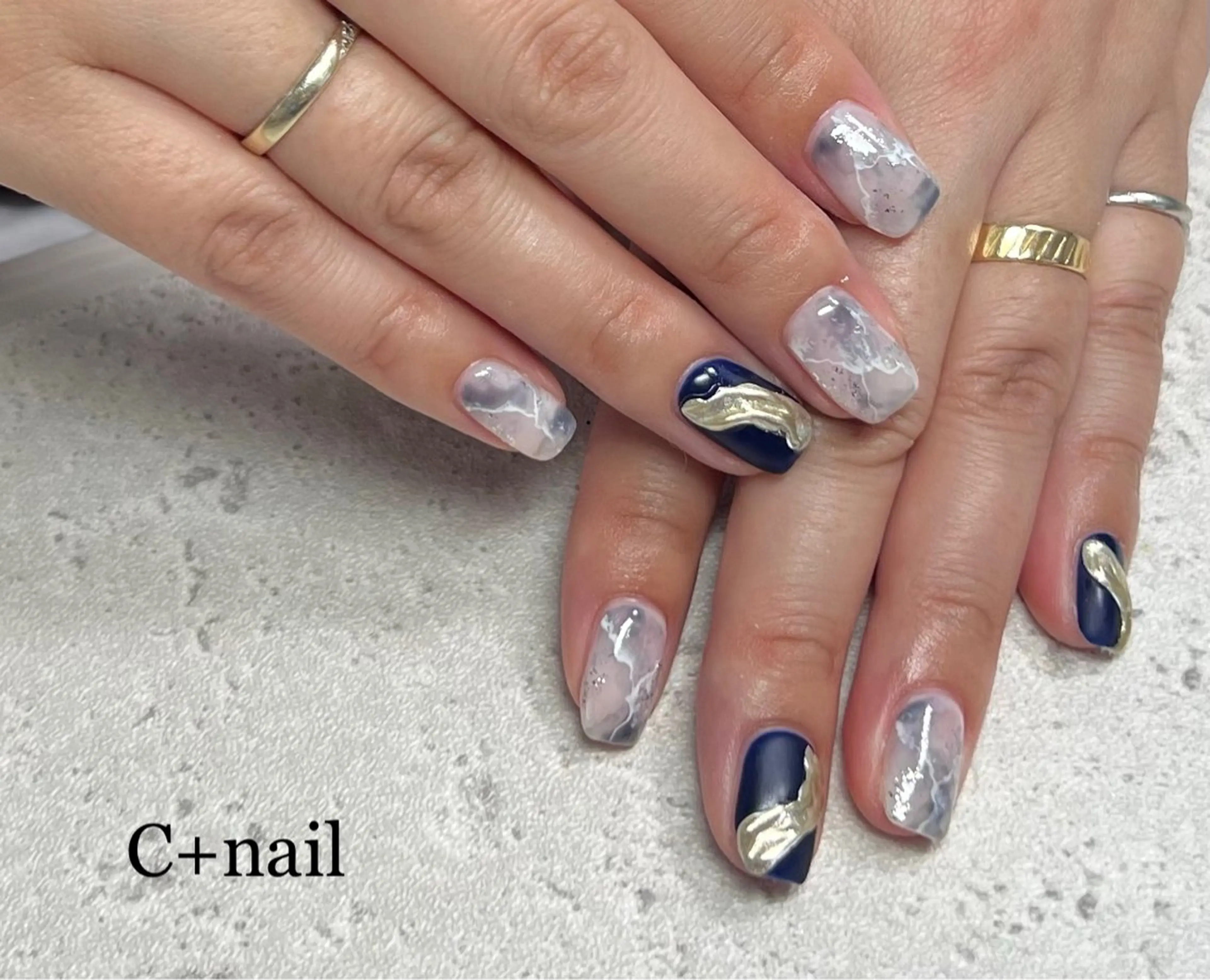 ネイル 大理石ネイル(マーブル) ネイビー ハンドネイル ✴︎ C+nailのネイルデザイン