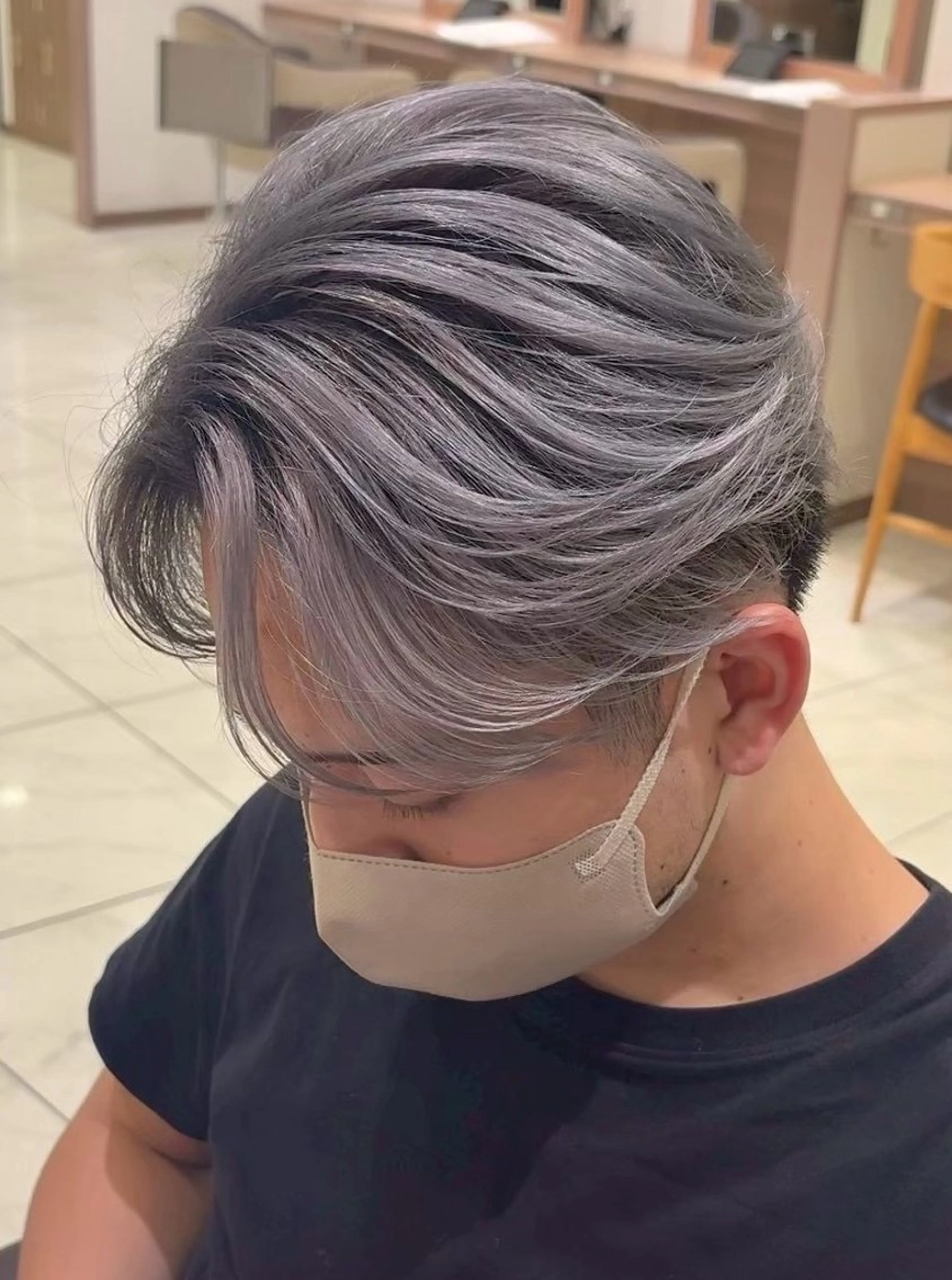 ミディアム カラー メンズ メンズバレイヤージュ バレイヤージュ 透明感カラー シルバー レイヤーカット カット ヘアカラー 髪質改善/白髪ぼかし /ブリーチ/ヨナミネのヘアスタイル