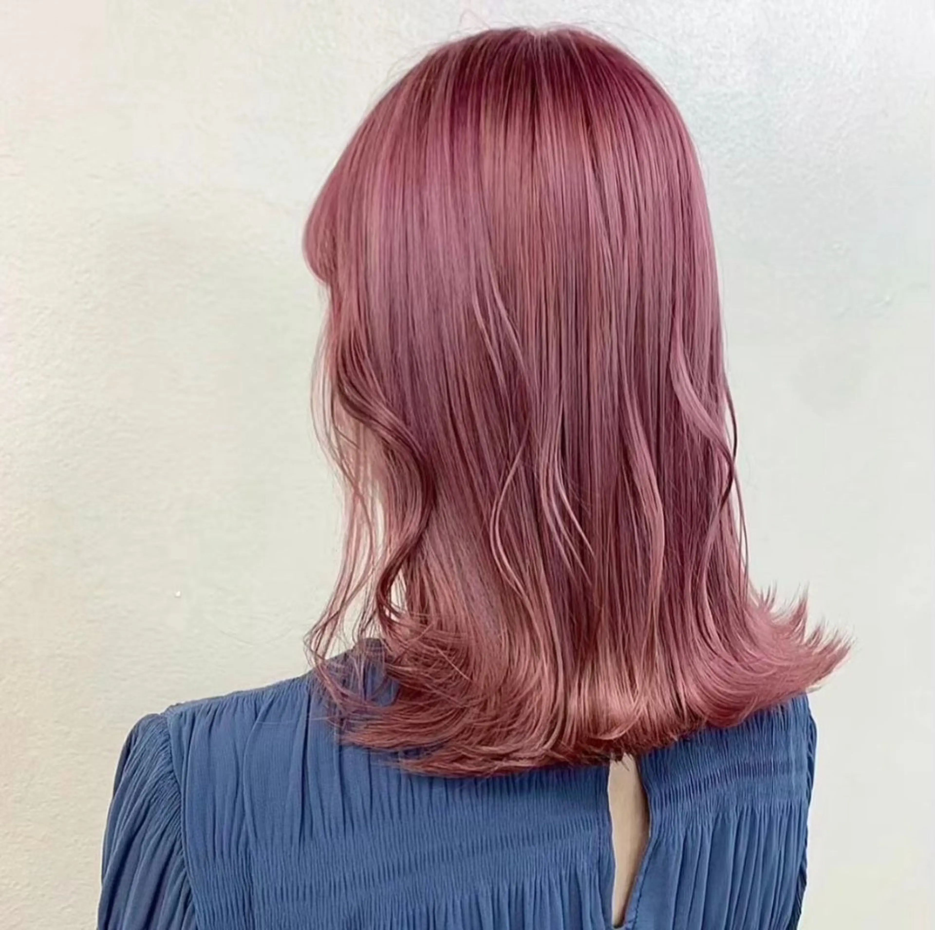 セミロング カラー トレンド暖色ヘア🍒 miu🍒のヘアスタイル