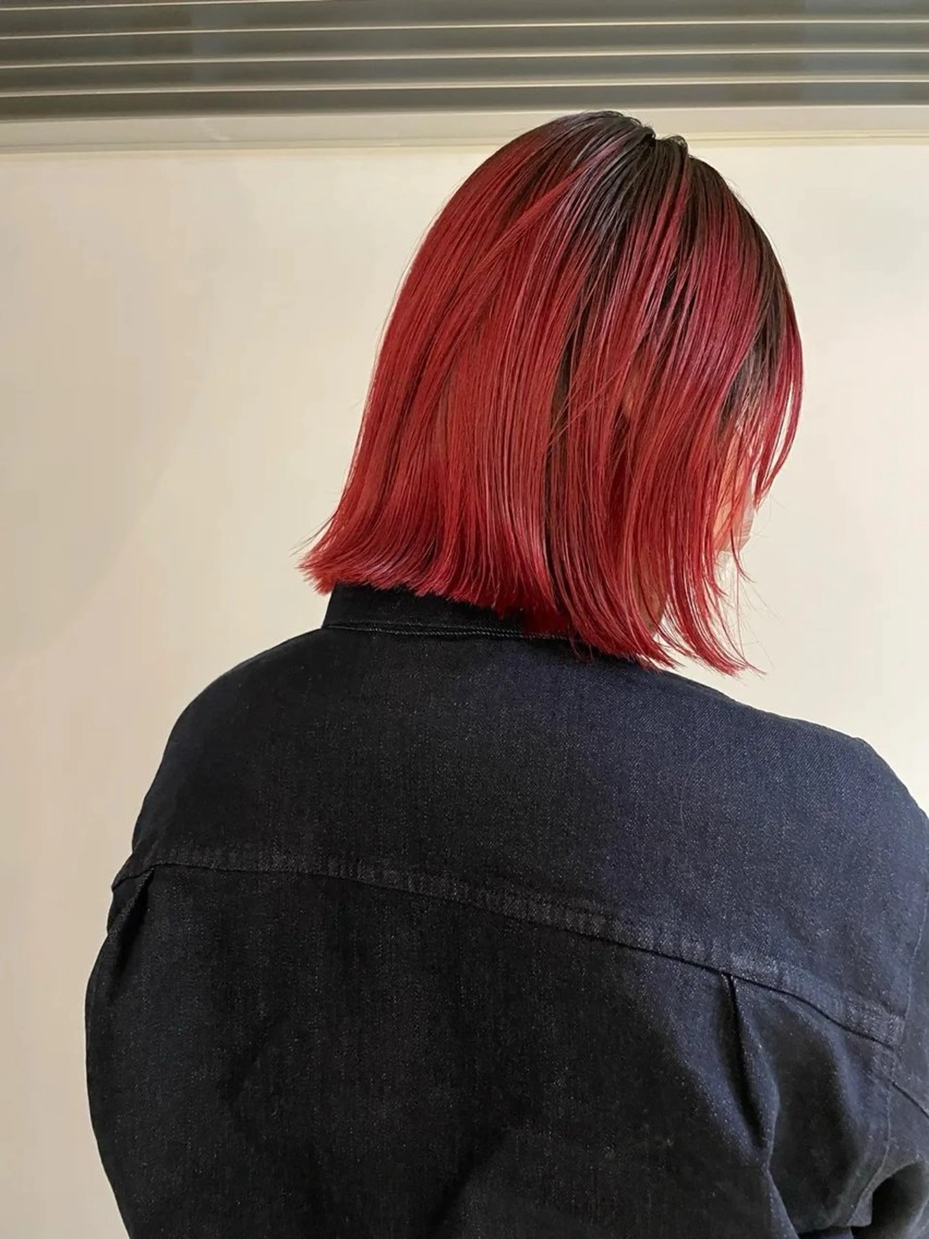 ミディアム VISION   aoyama所属・かがやしづ ⭐️ハイトーンのヘアスタイル