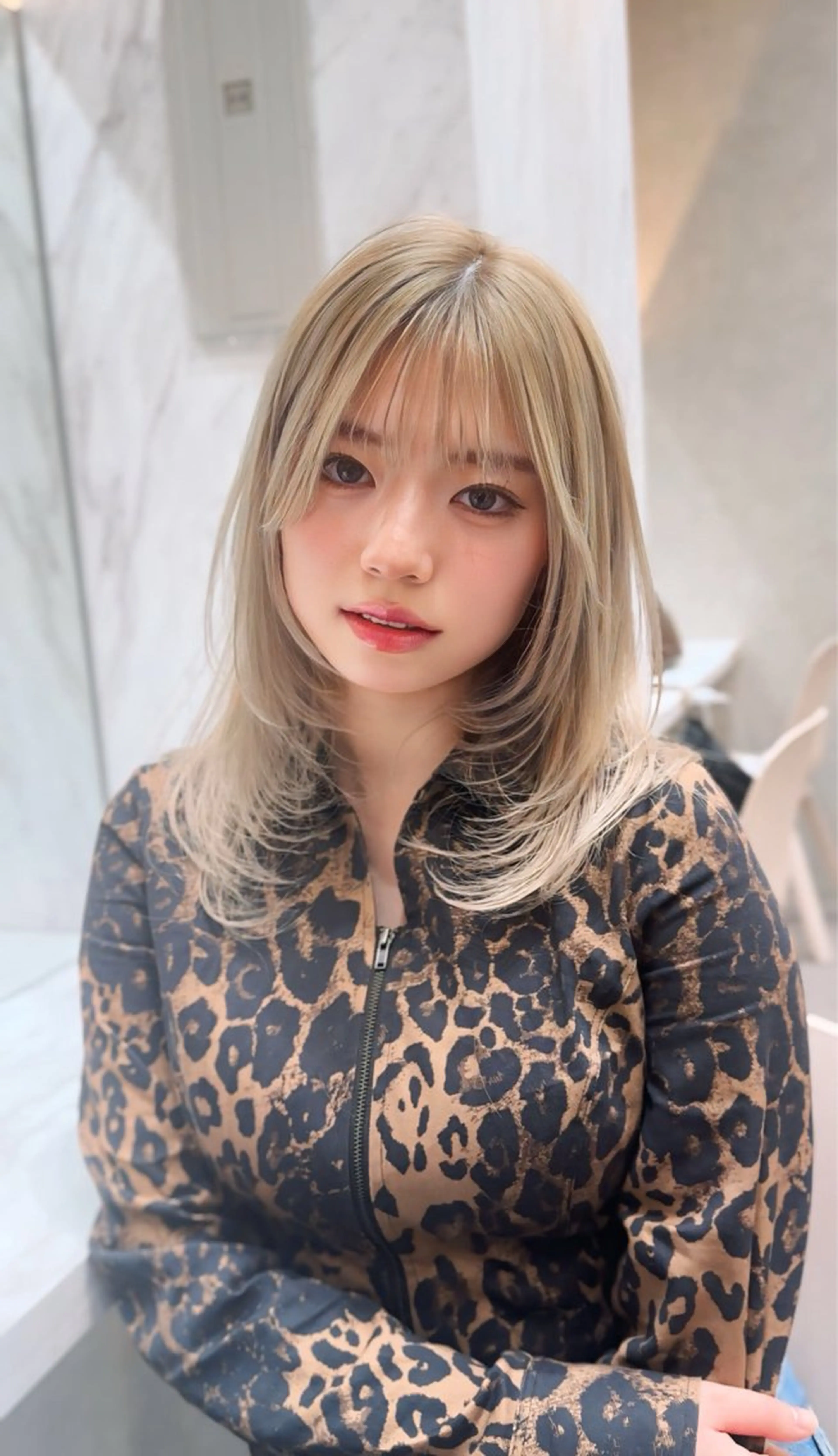 ミディアム カラー カット ヘアカラー トリートメント ヘアセット ダブルカラー 韓国レイヤーKYONのヘアスタイル