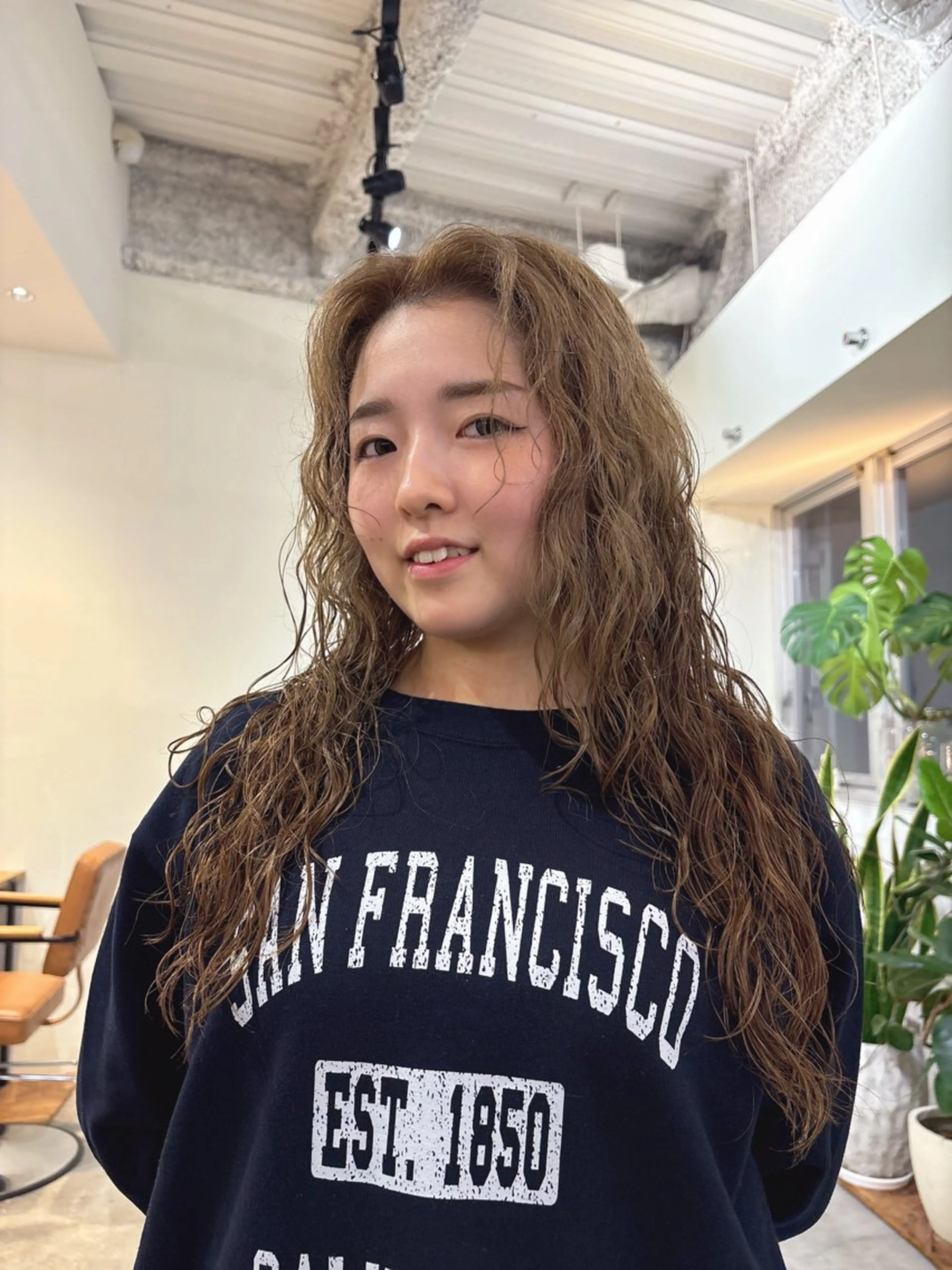 ロング パーマ ダメージレス縮毛矯 正・ブリーチMICOのヘアスタイル