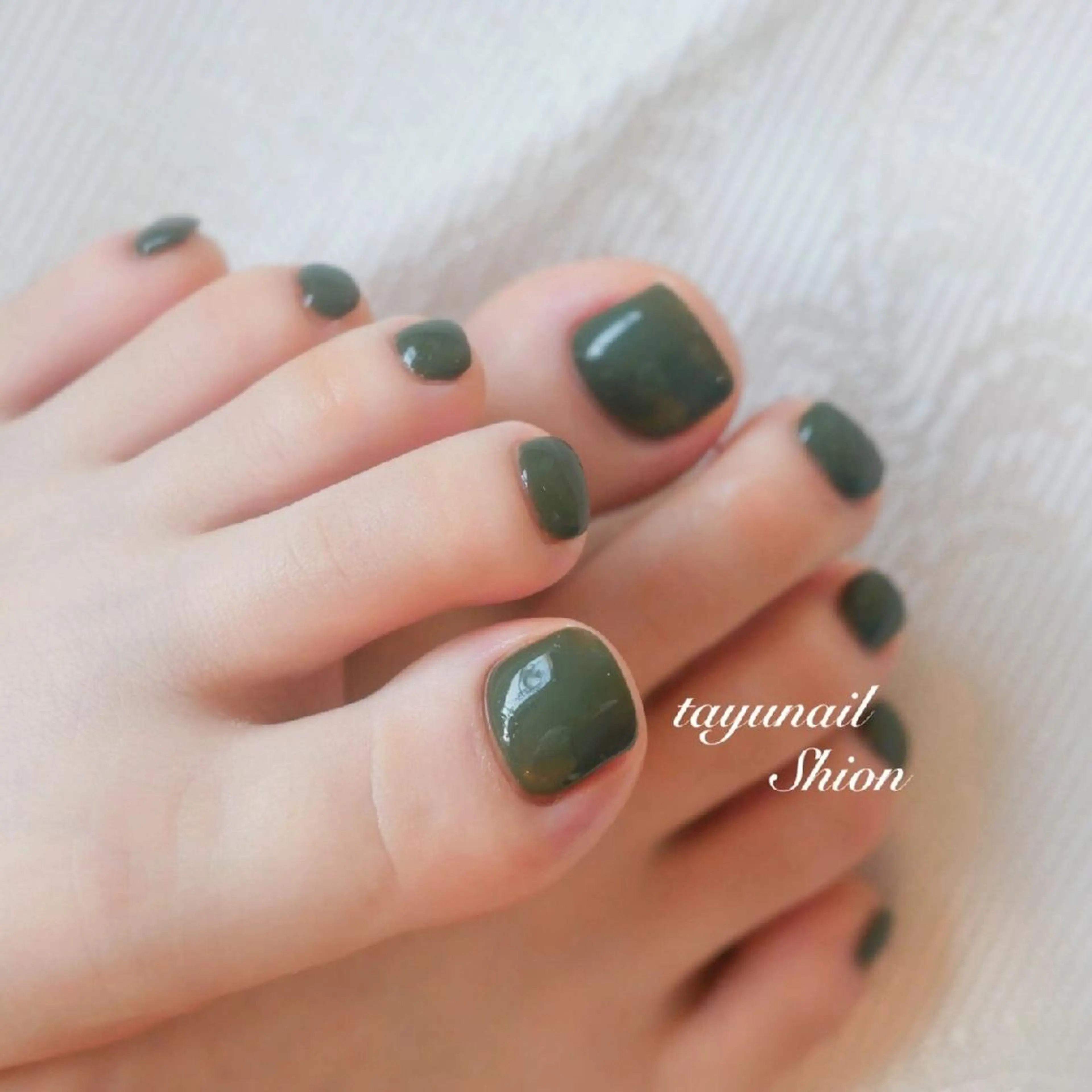 ネイル ブルー フットネイル ジェルネイル グリーン ワンカラーネイル ネイルサロン・ネイルスクール　たゆnail所属・ネイルサロン 【たゆnail】のネイルデザイン