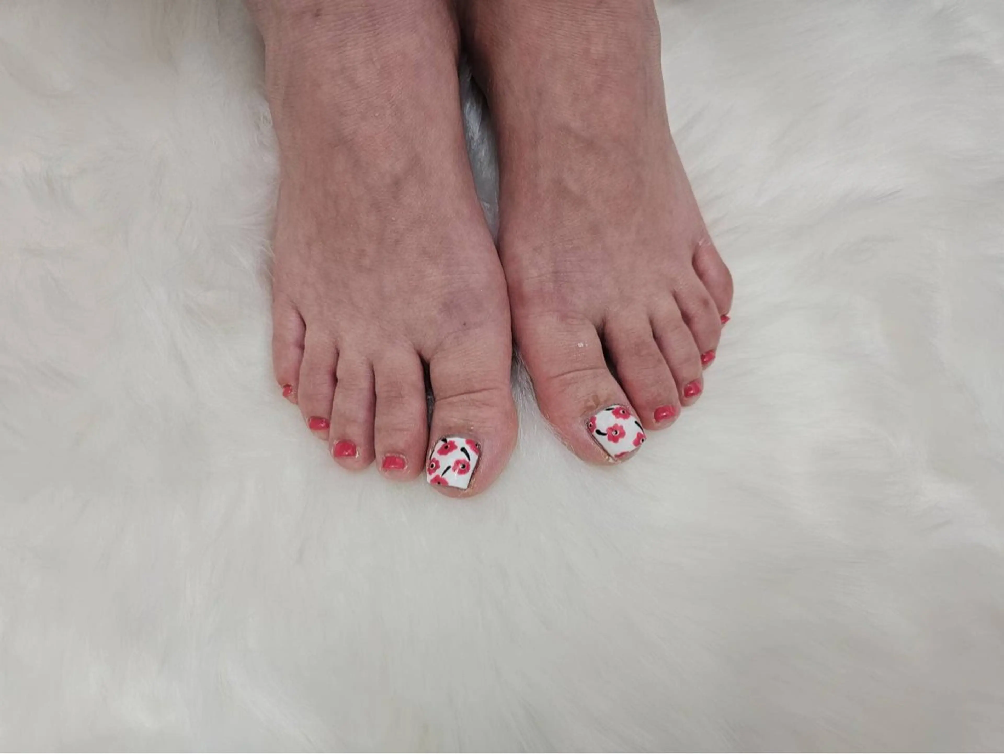 ネイル オーロラネイル フラワーネイル フットネイル フレンチネイル ジェルネイル Mogu nail 二子玉川のネイルデザイン