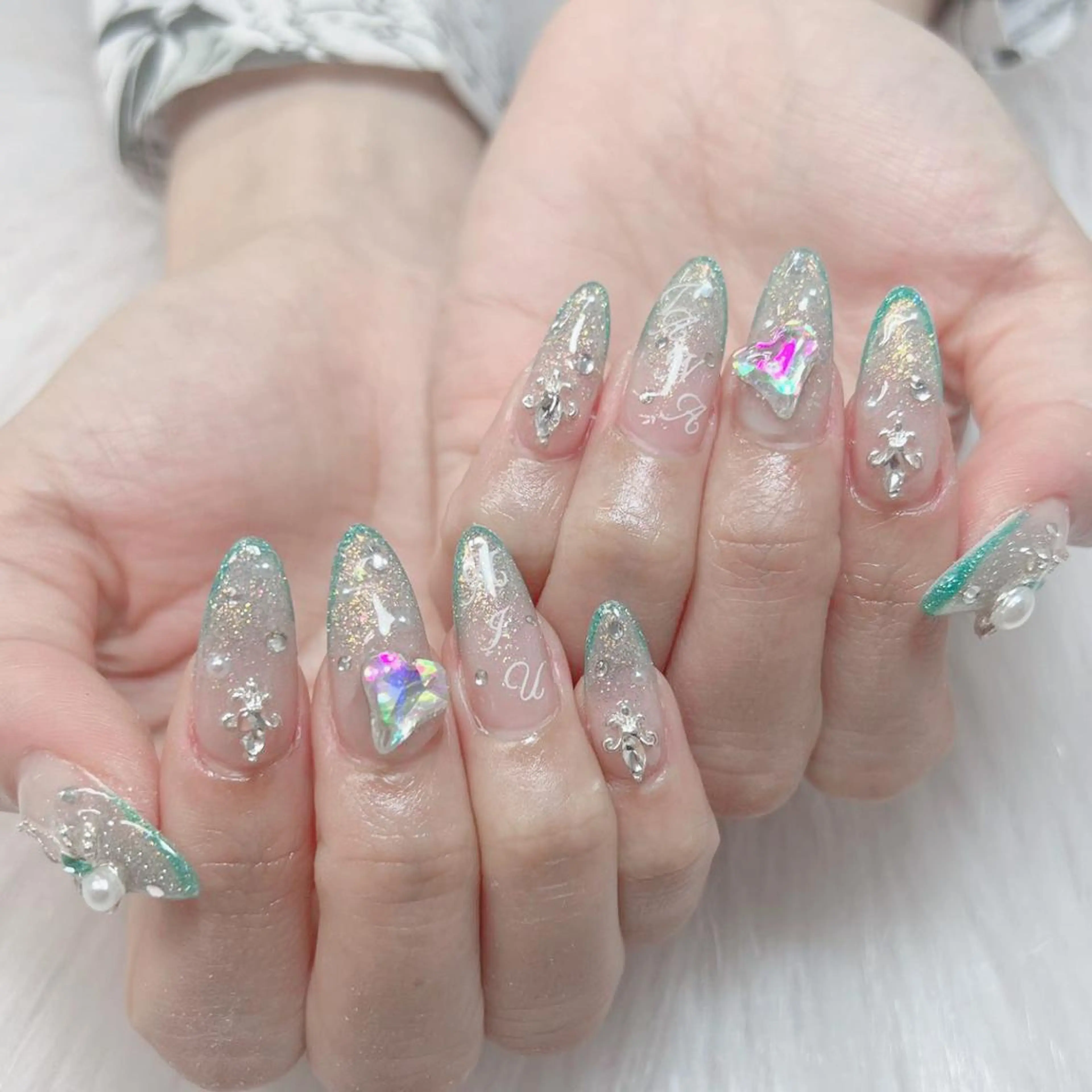 ネイル 持ち込み スカルプネイル Mio ⛱のネイルデザイン