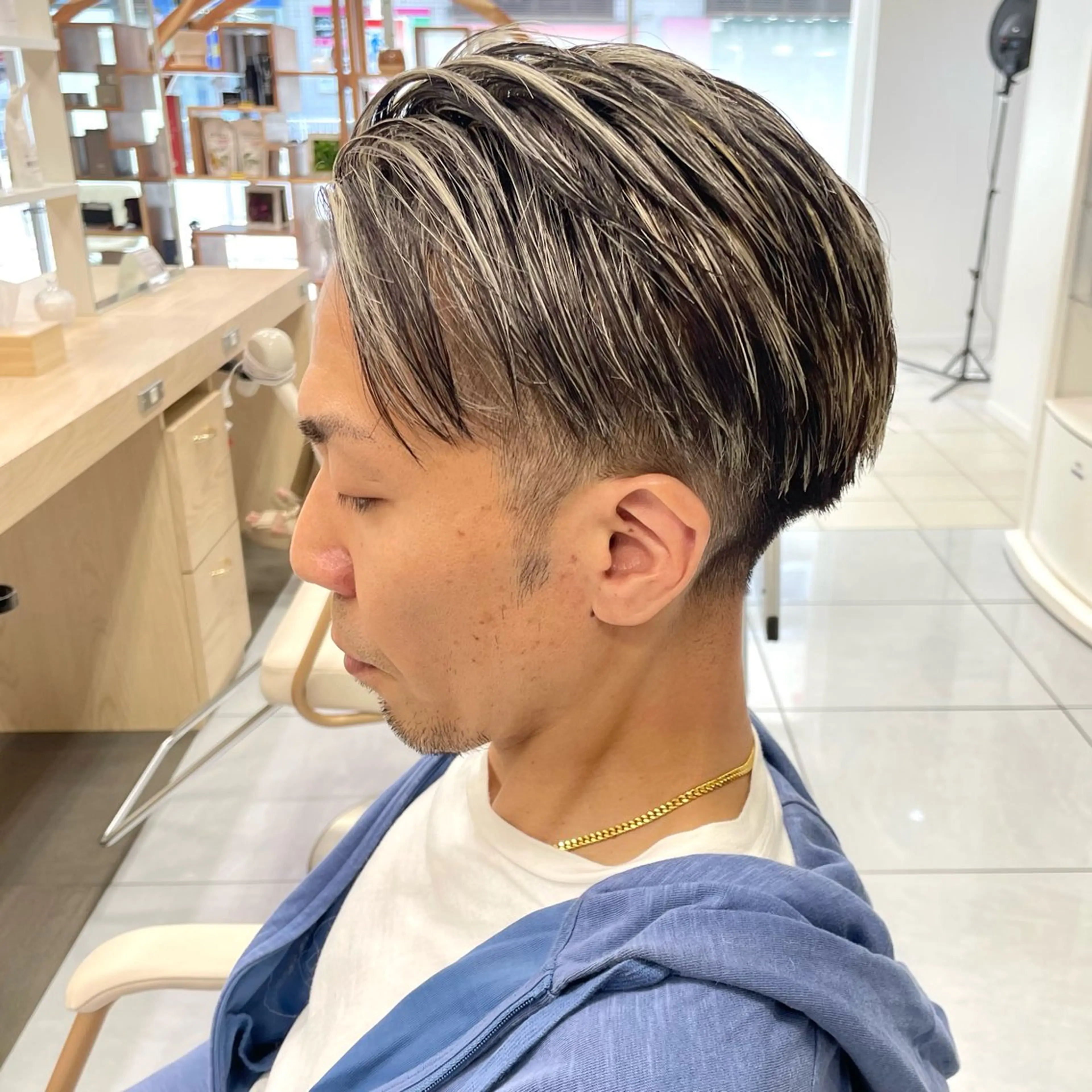 【一歩先の大人髪へ】💎洗練された筋感ハイライト🫧メンズメッシュカラー（カット＋ハイライト＋オンカラー）の写真