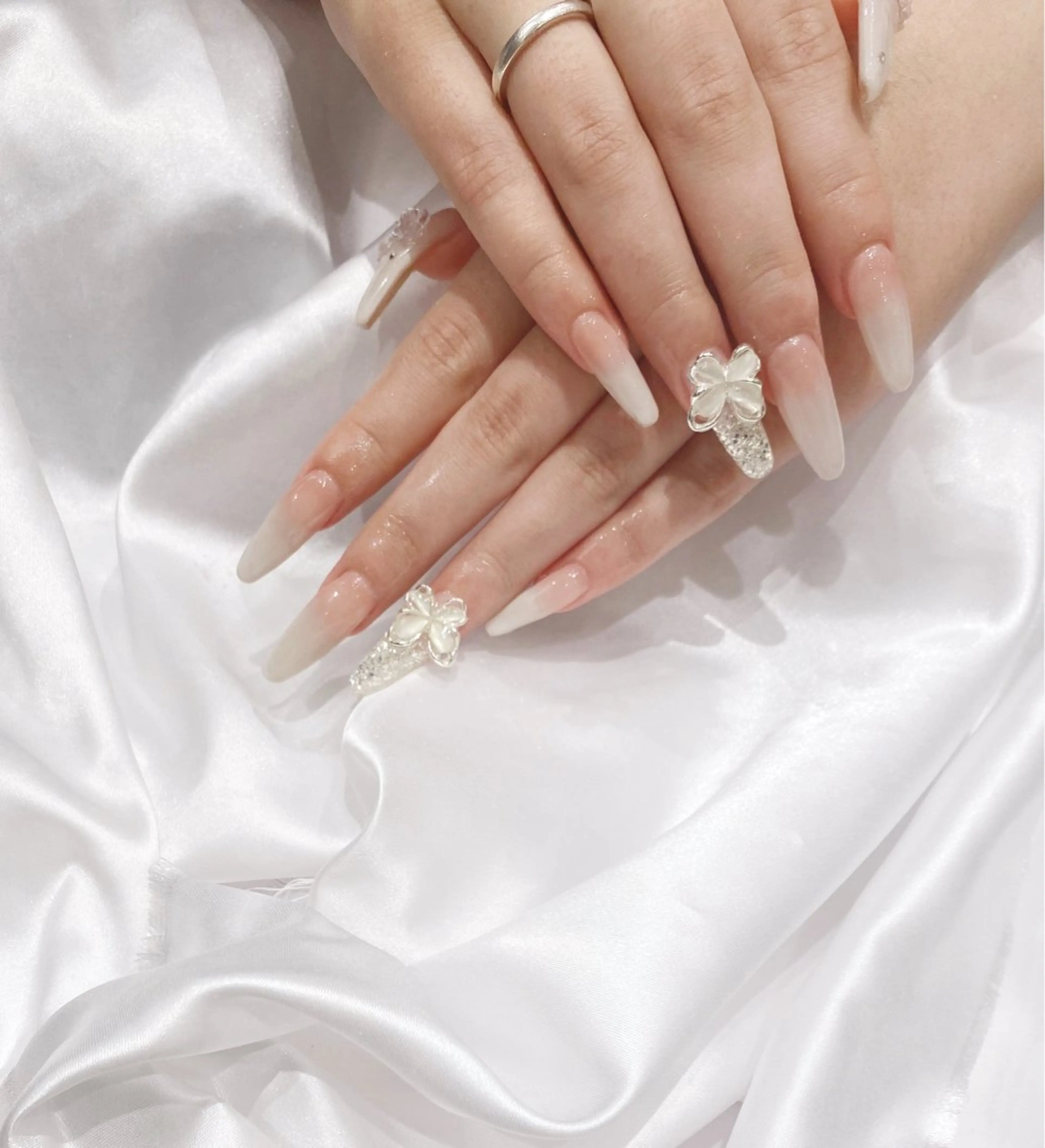 ネイル ハンドネイル ESPOIR Ｎのネイルデザイン