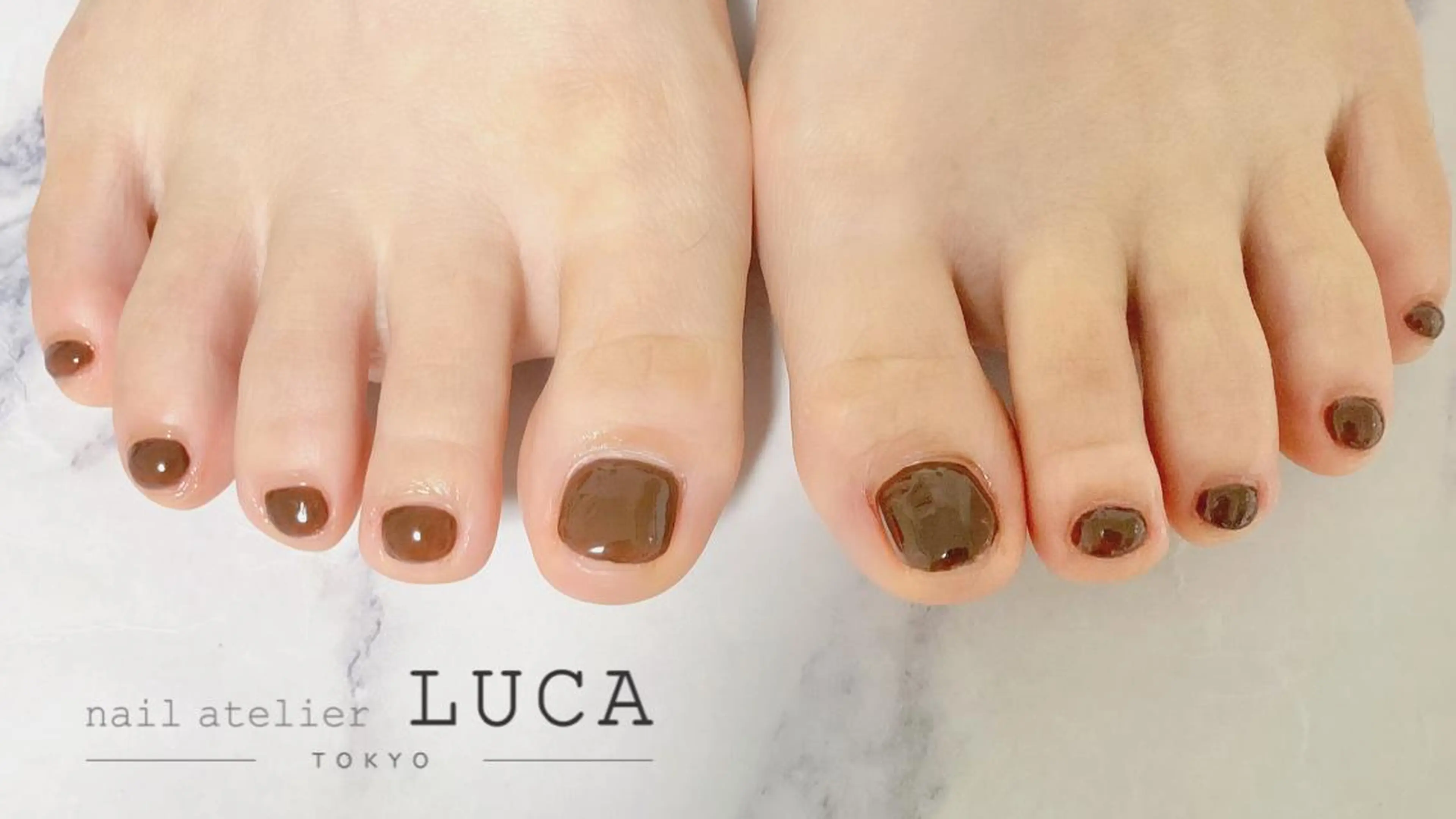 ネイル フットネイル ジェルネイル ワンカラーネイル パラジェル ネイルアトリエルカ スタッフのネイルデザイン