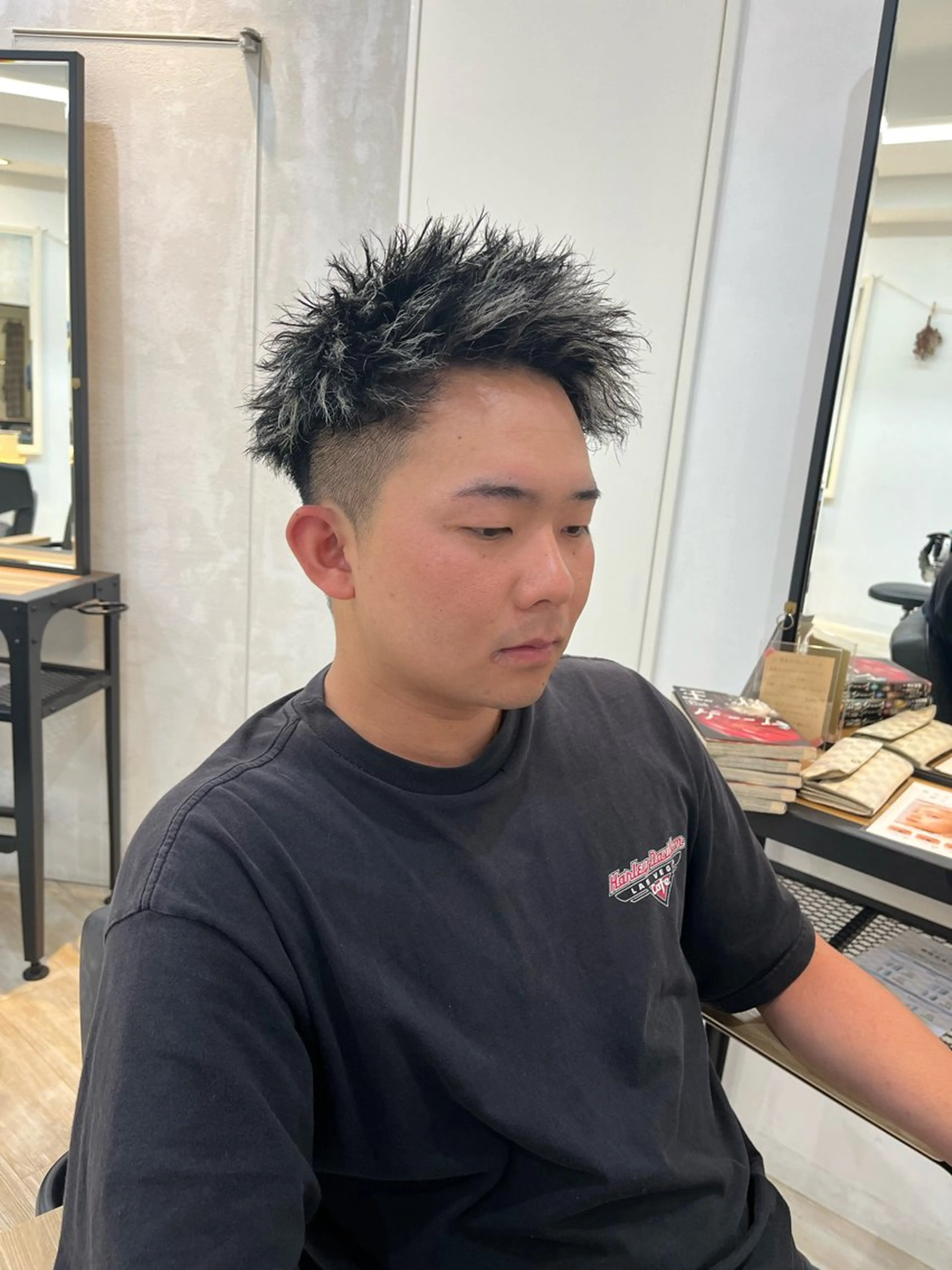 ショート カラー パーマ メンズ Utata  literie所属・嵯峨 大地／パーマ／ ハード系／特殊系のヘアスタイル