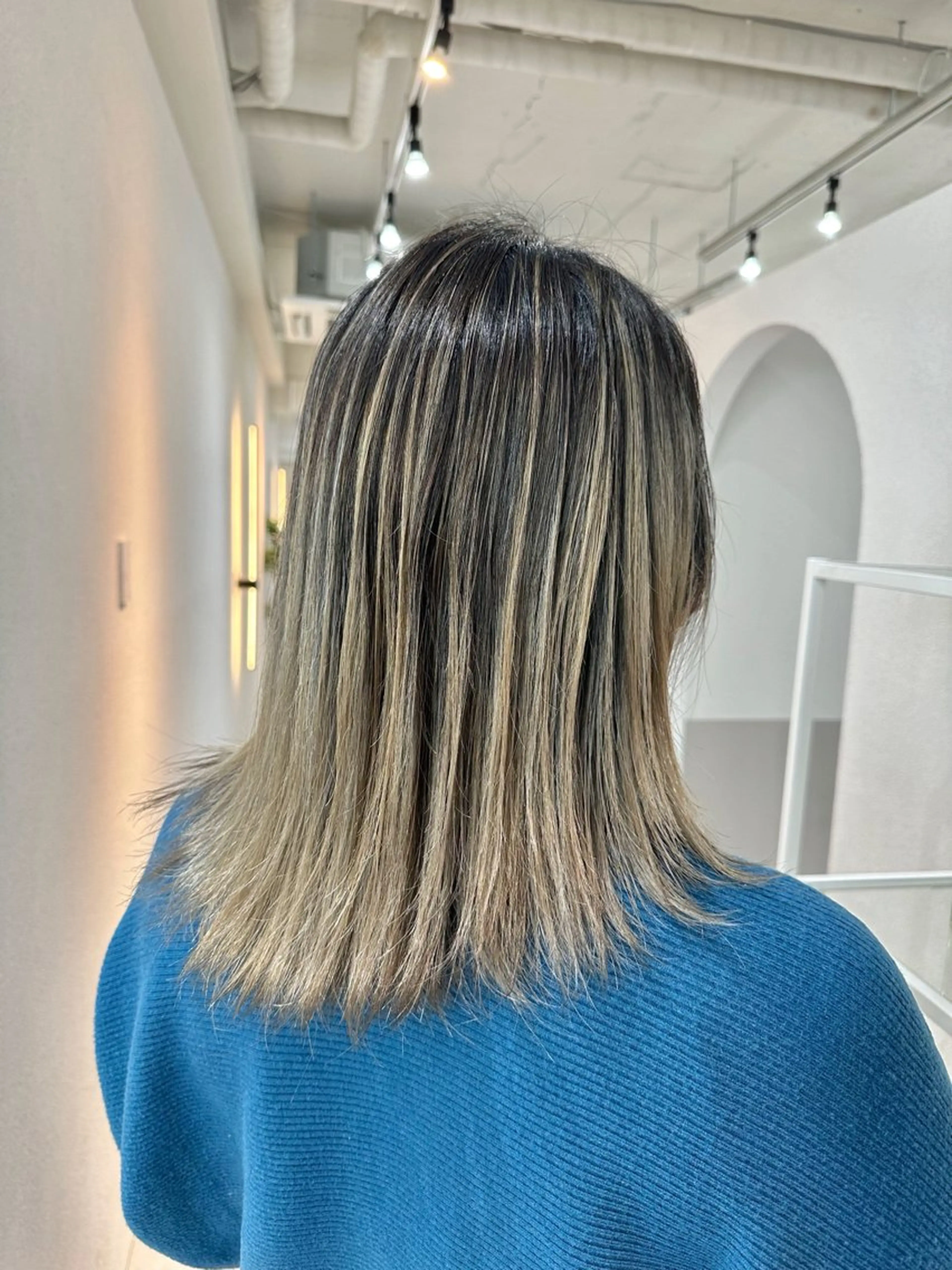 ミディアム カラー 韓国レイヤー透明感 カラーヨウスケのヘアスタイル