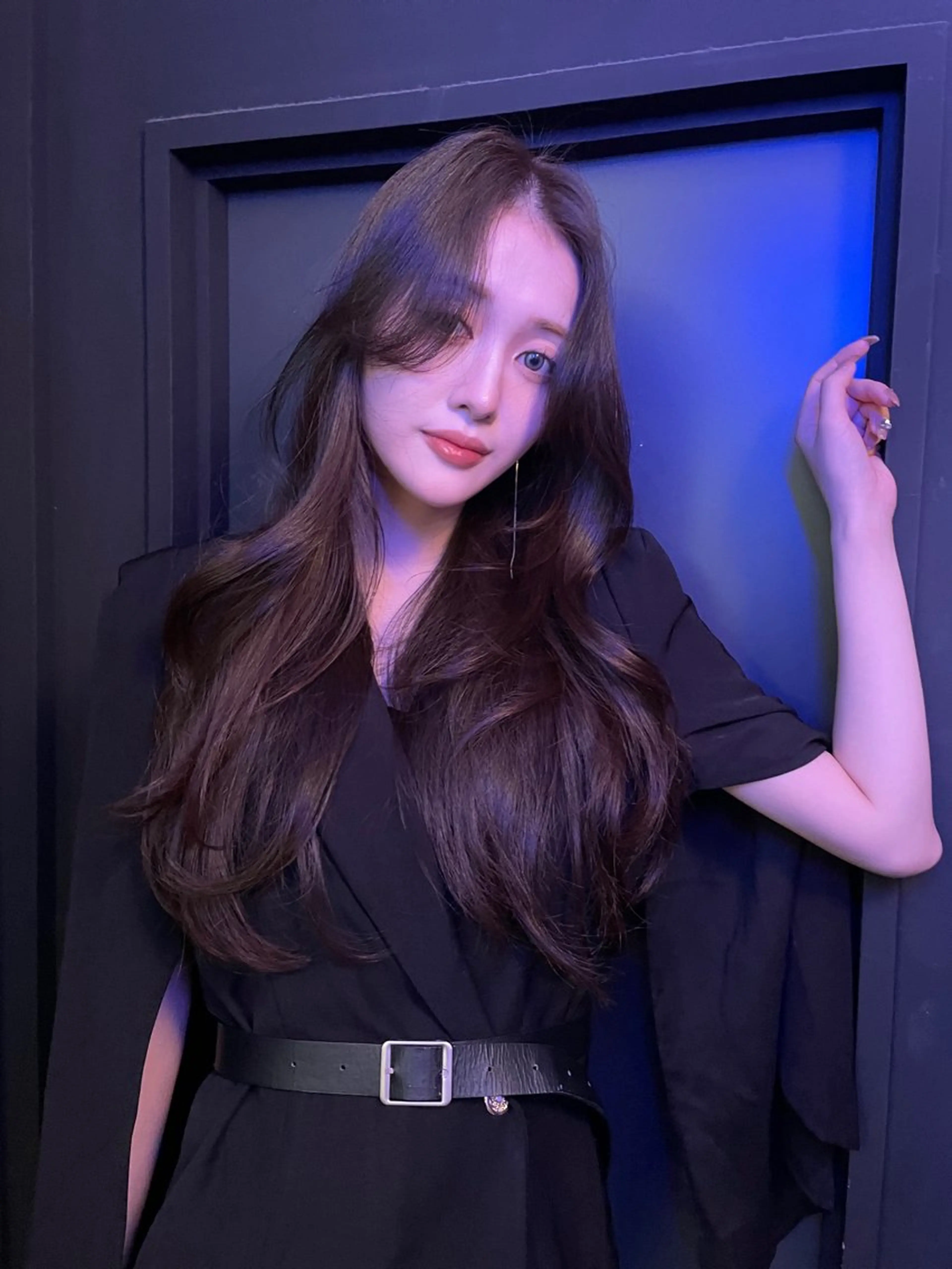 ロング カット ヘアカラー 韓国ヘア🇰🇷 YURIYAのヘアスタイル