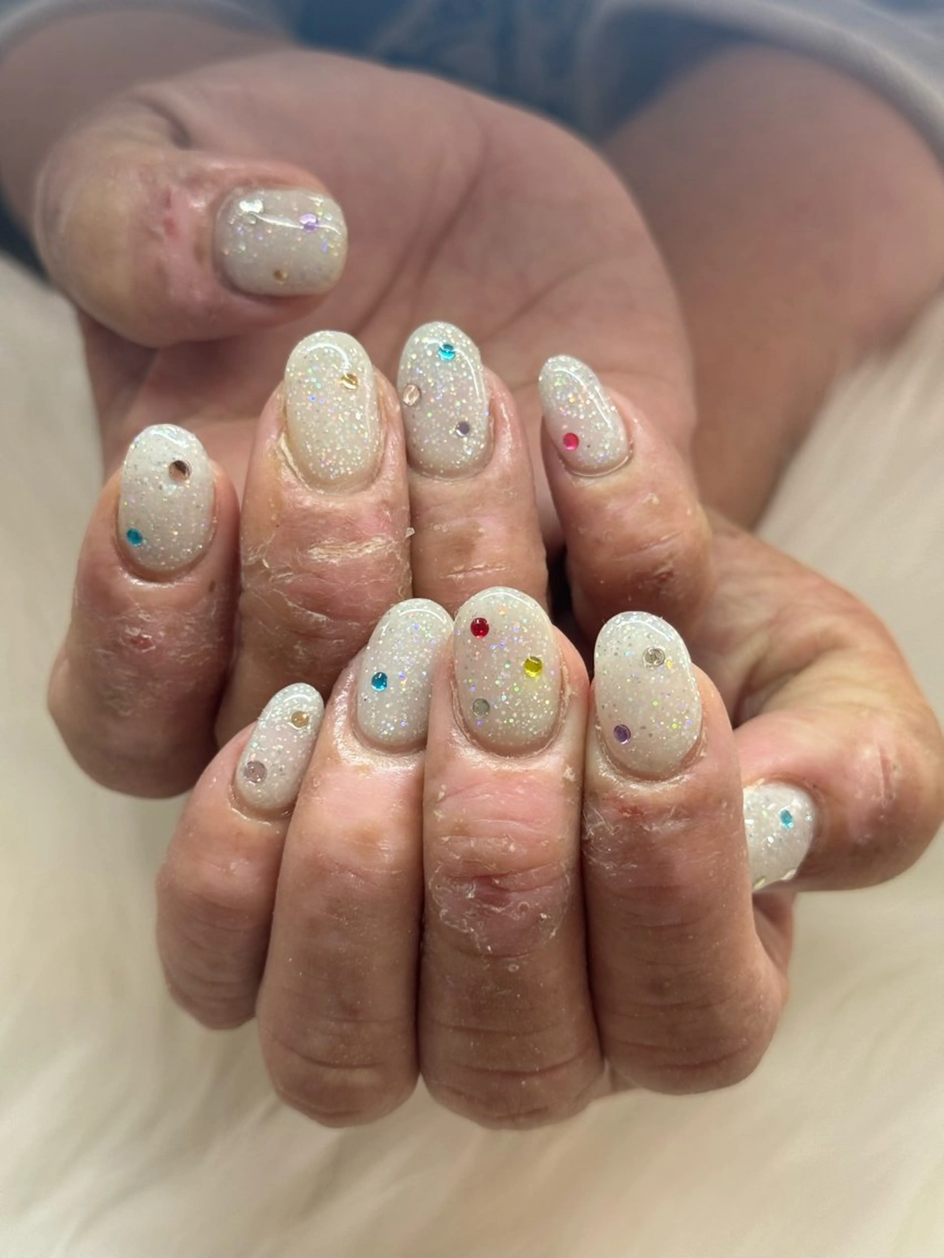 ネイル Loa　salon所属・小畑 寧捺のネイルデザイン