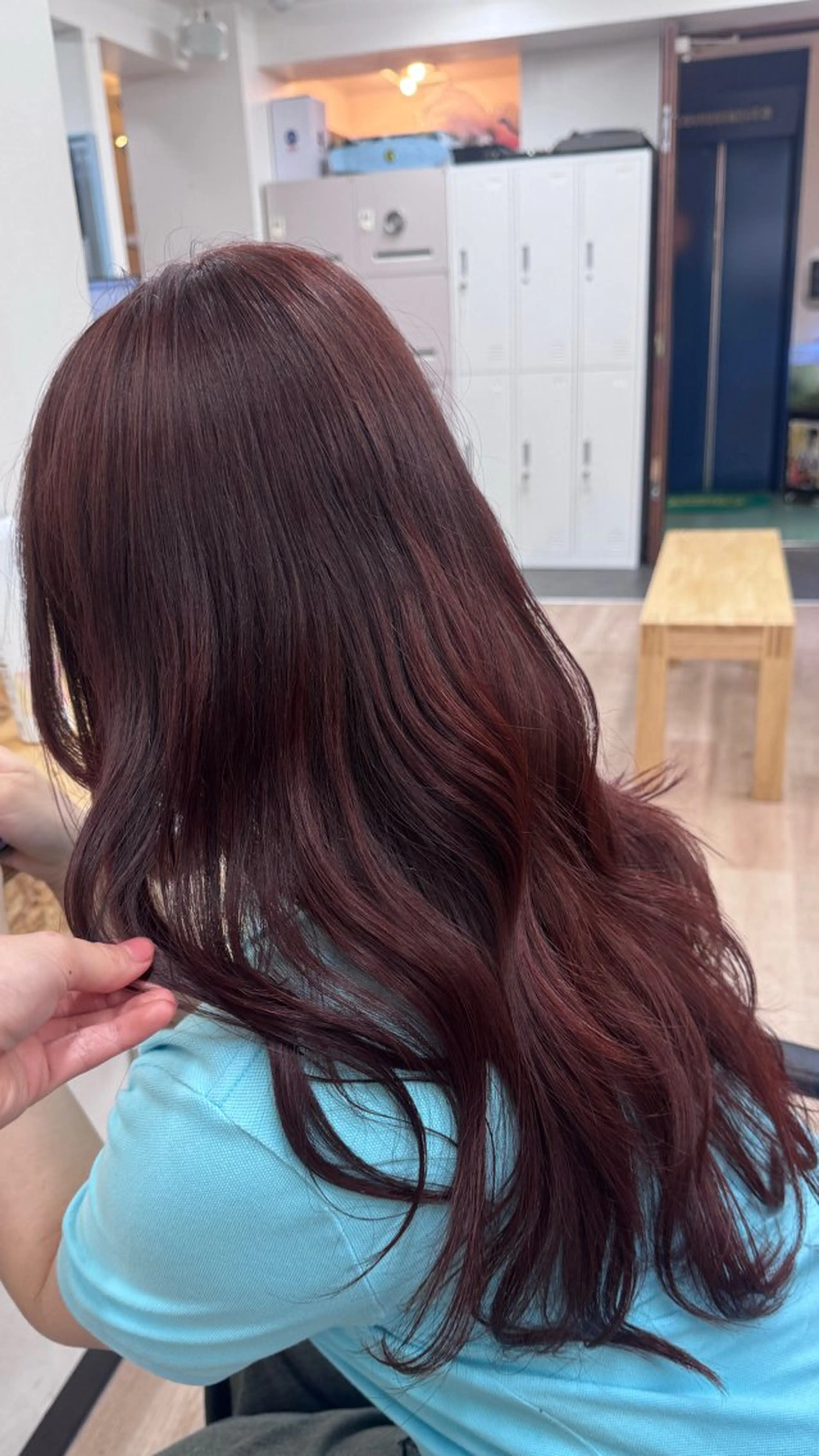 ロング カラー ヘアカラー トリートメント 吉松 ここみのヘアスタイル