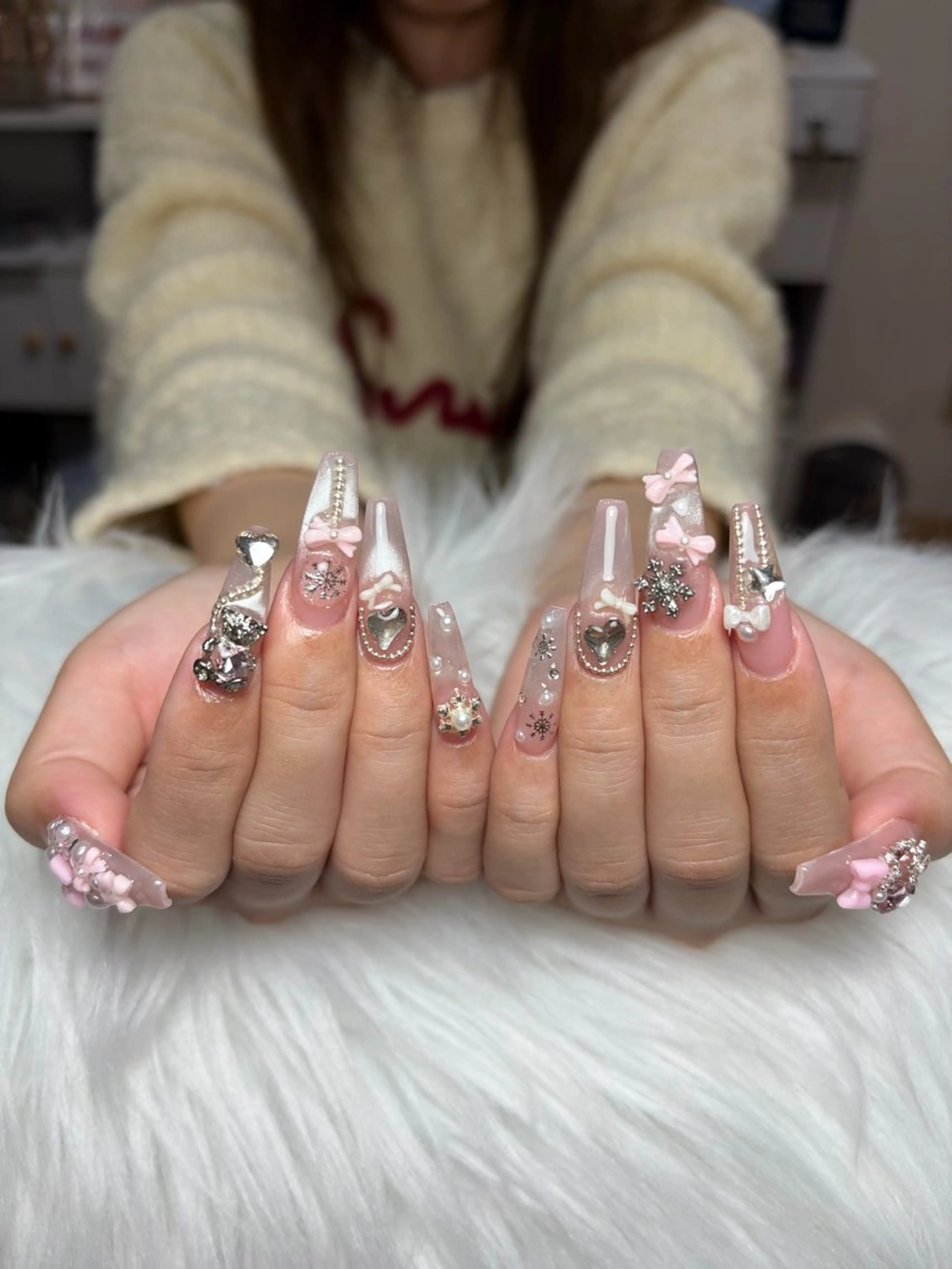 ネイル アートネイル 長さ出し ジェルネイル マグネットネイル ニュアンスネイル ハンドネイル Cloudy Chan Nailのネイルデザイン