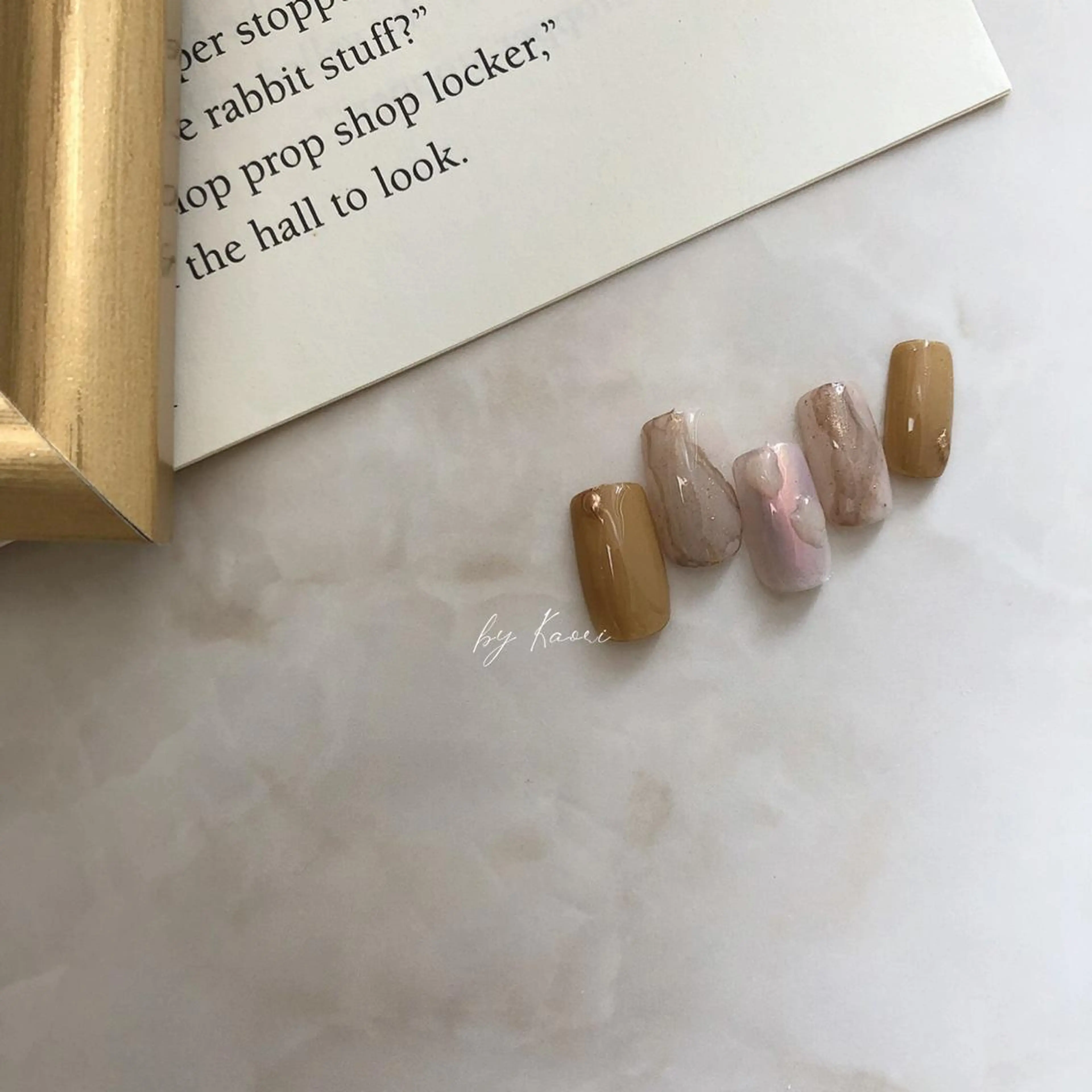 ネイル ブラウン カジュアル フットネイル フレンチネイル ジェルネイル ハンドネイル _Defi_ by Kaoriのネイルデザイン