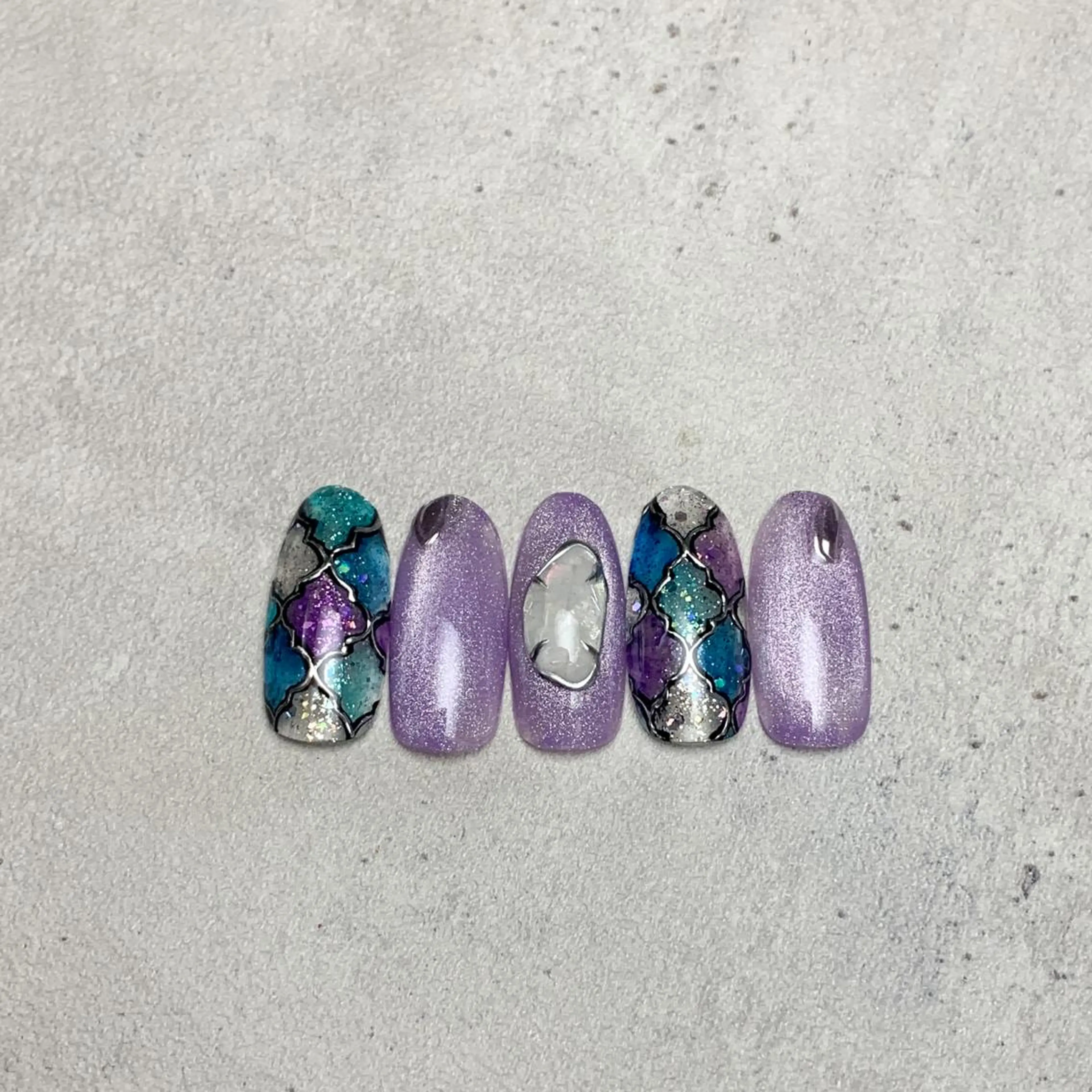 ネイル ハンドネイル atelier　FIORITURA所属・FIORITURA aiのネイルデザイン