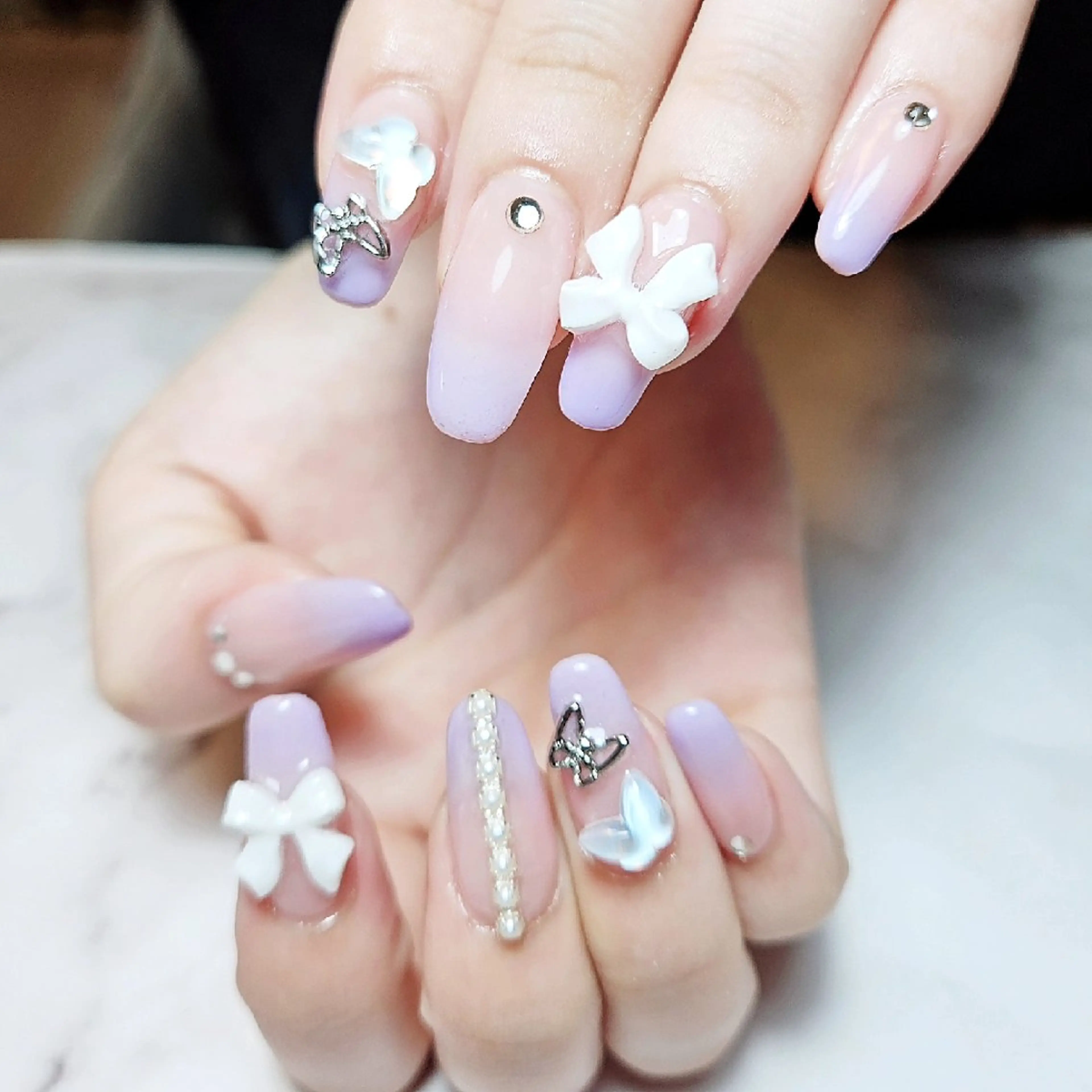 ネイル 🌈Yun nail hyejin💋のネイルデザイン