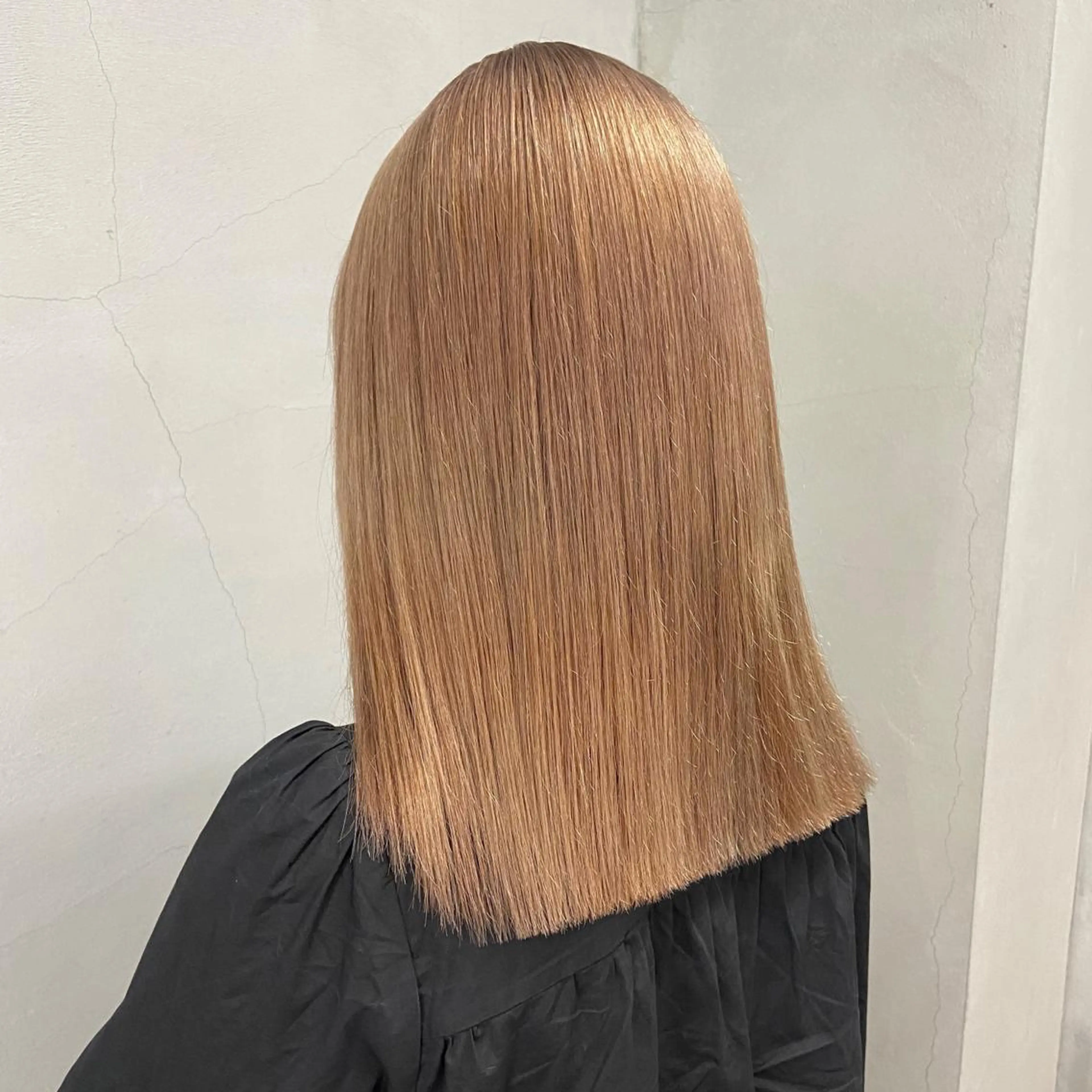 ロング カラー ベージュカラー ブリーチ ケアブリーチ ハイトーンカラー ミルクティーベージュ ヘアカラー yuna/ボブカット /ハイトーンカラーのヘアスタイル