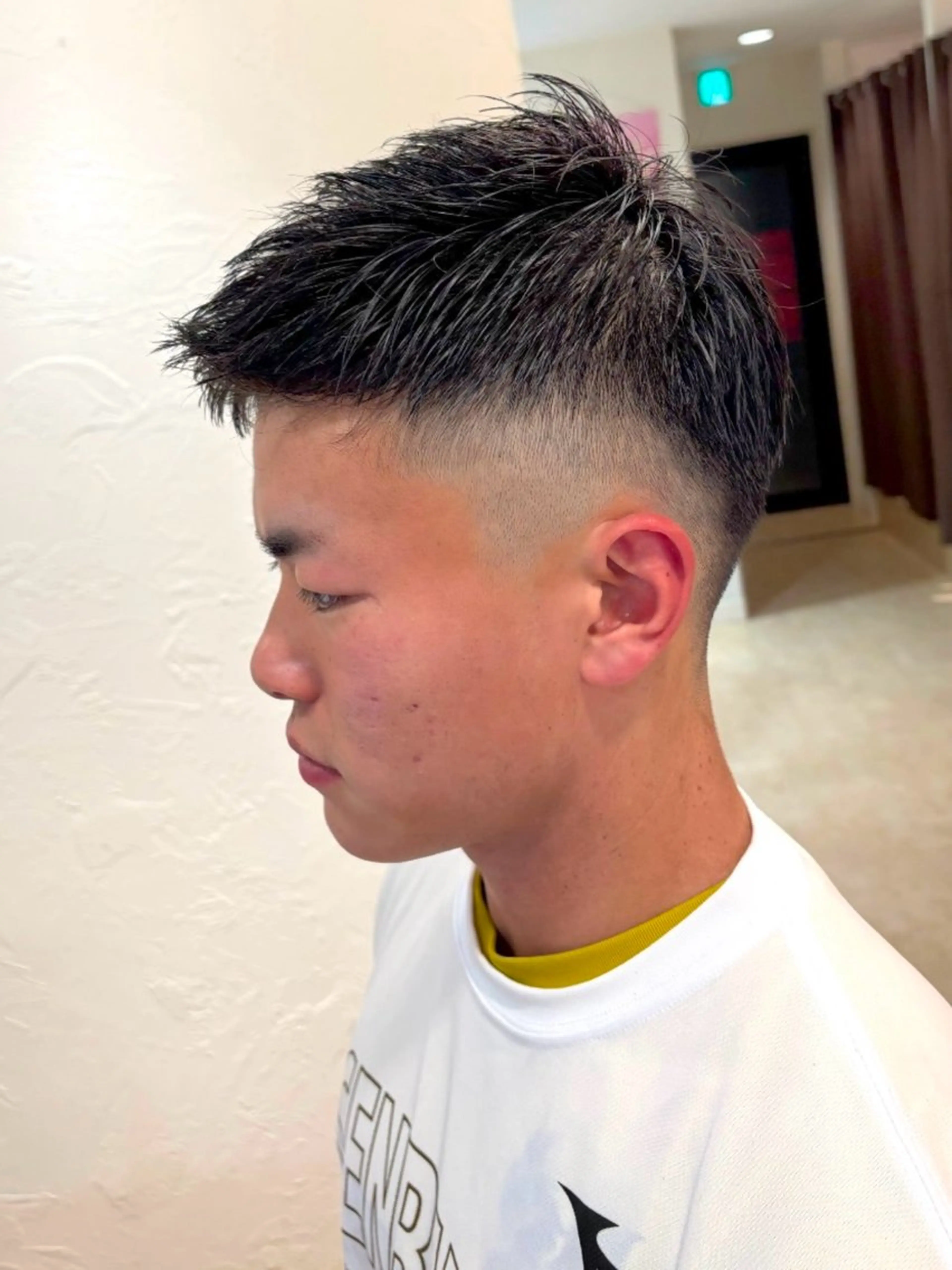 メンズ センターパート フェザーパーマ マッシュ メンズパーマ メンズツイストパーマ カット 瀧澤 一真のヘアスタイル