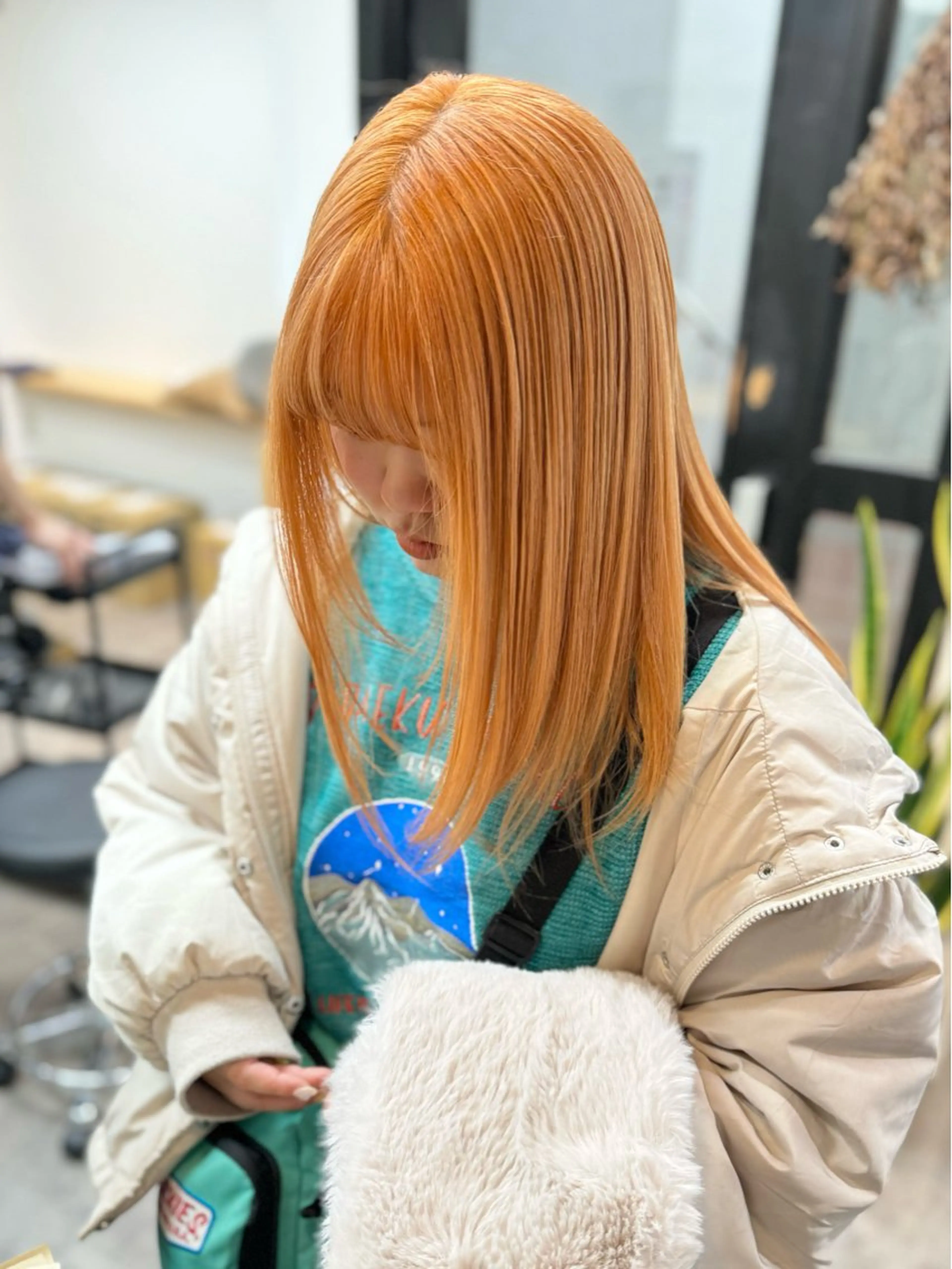 ミディアム カラー ブリーチ サクマ リョウジのヘアスタイル