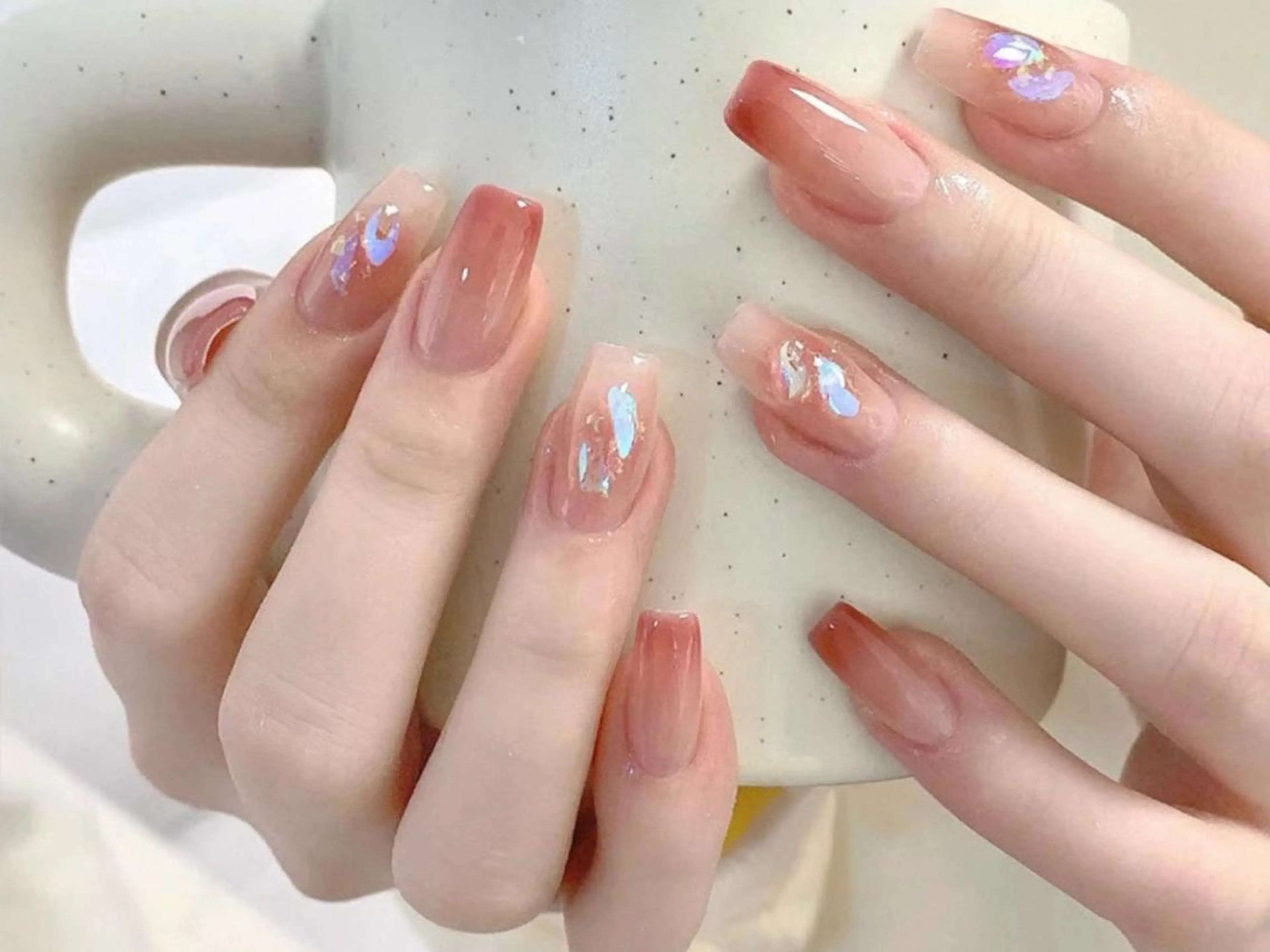 ネイル カジュアル ジェルネイル グラデーション ピンク ショートネイル ハンドネイル ハンドケア Miu  🌟のネイルデザイン