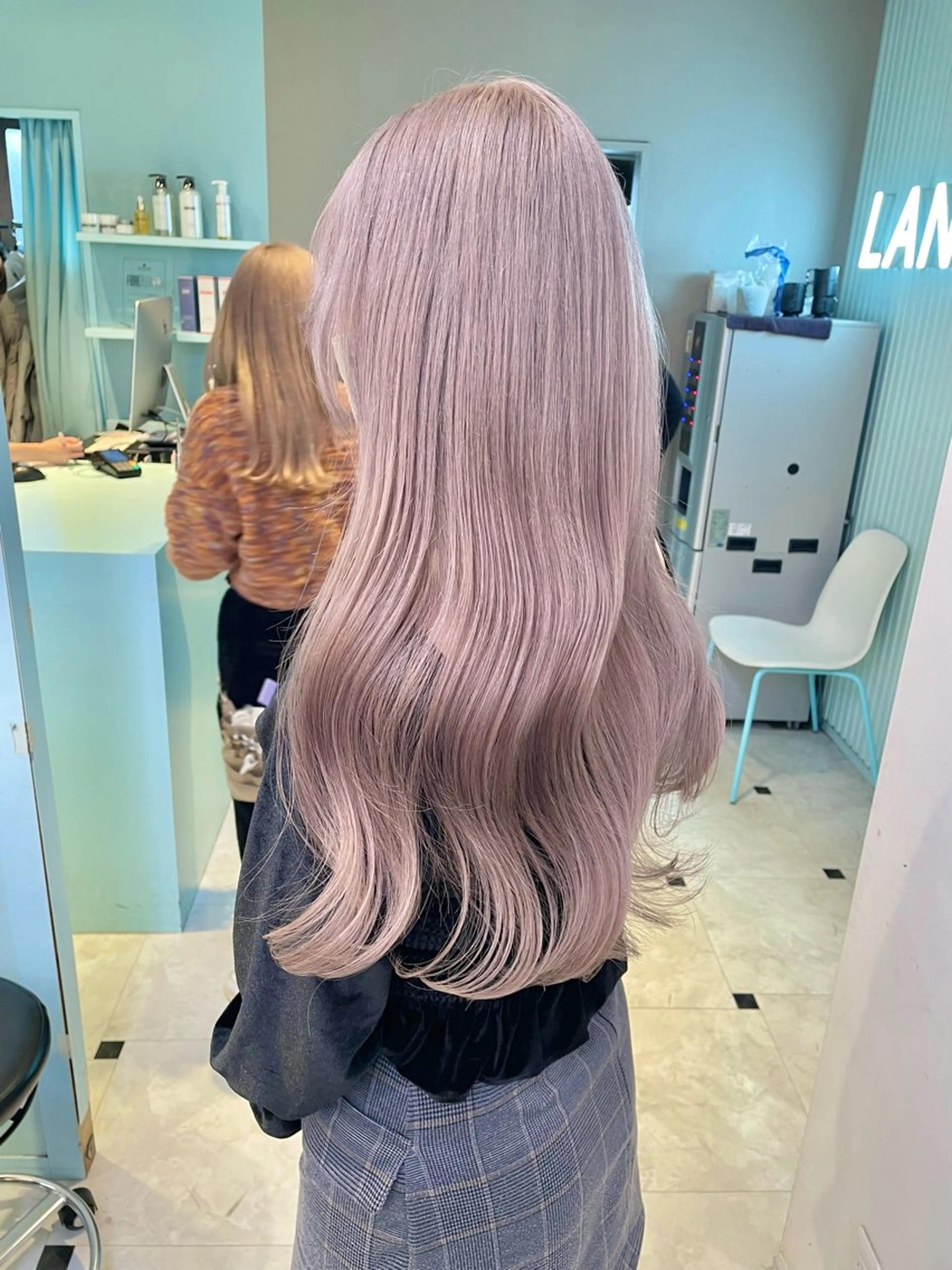 ロング カラー ヘアカラー トリートメント ヘッドスパ ヘアセット 💖韓国×王道 ハイトーン💖のヘアスタイル