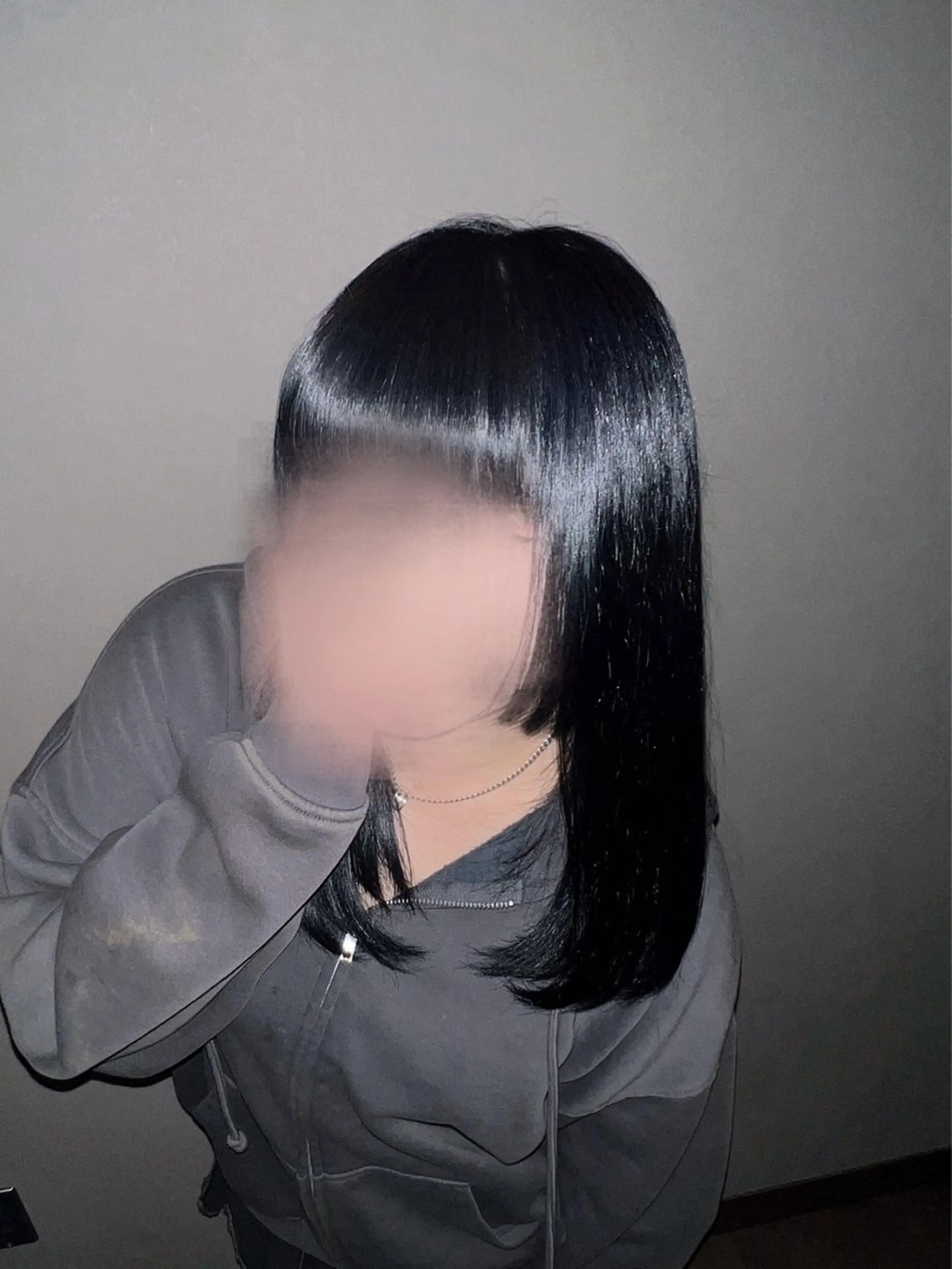 カラー 黒髪 ブルーカラー ブルーブラック 透明感カラー カット ヘアカラー トリートメント 山口 玖瑠美のヘアスタイル