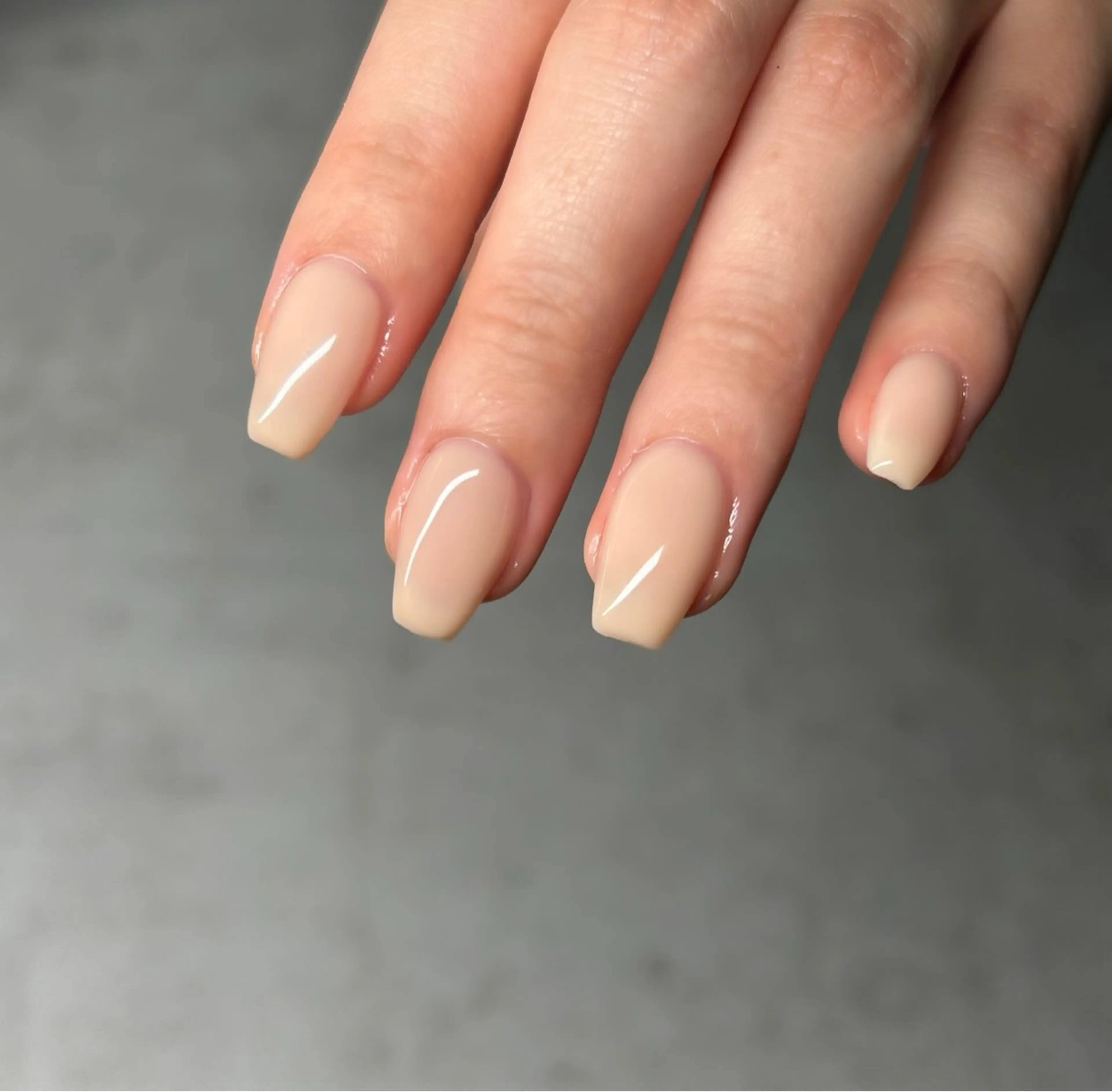 《Hand》ワンカラー(オフ込み)の写真