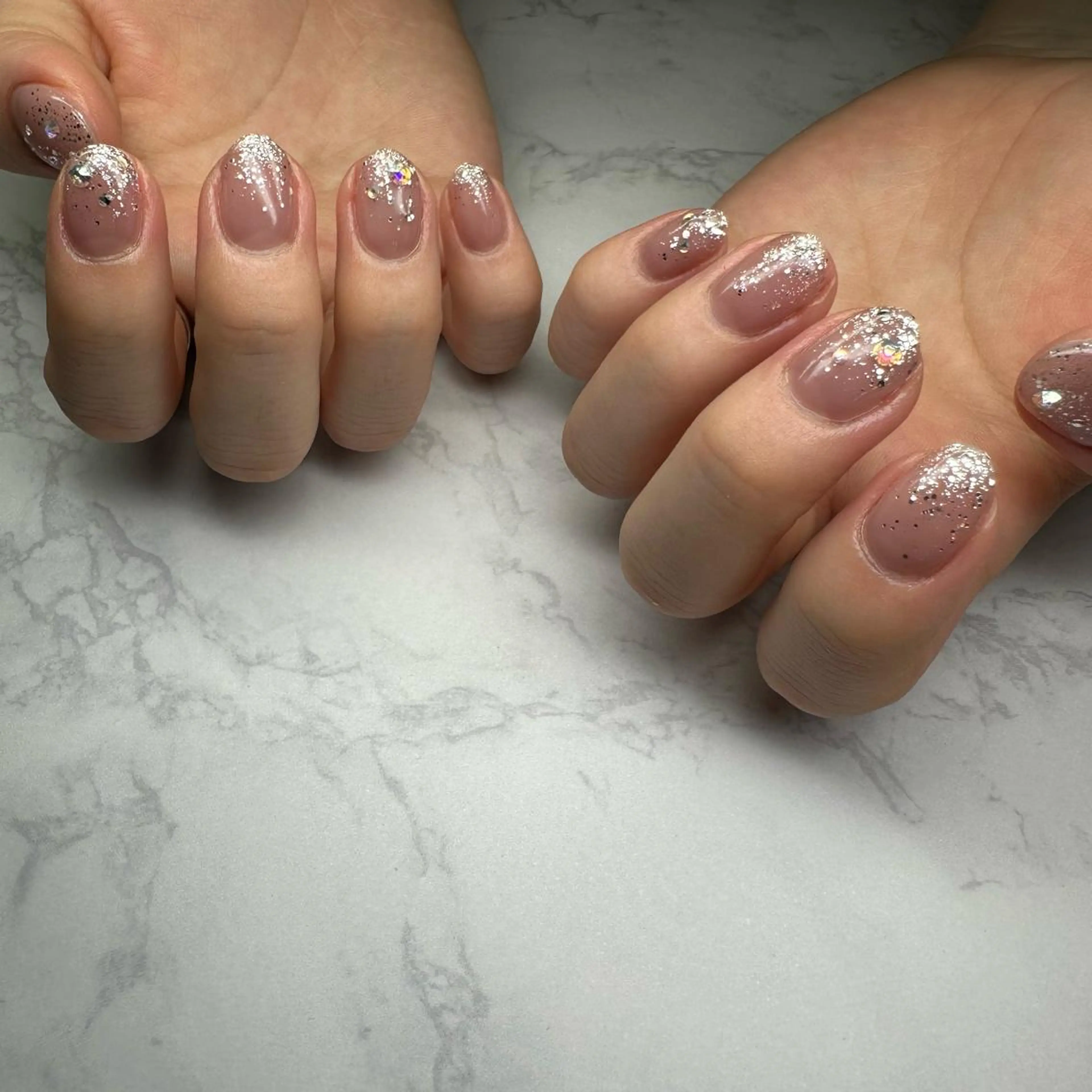 ネイル ラメ(グリッター) ワンカラーネイル ストーンネイル 369所属・🐕 369のネイルデザイン
