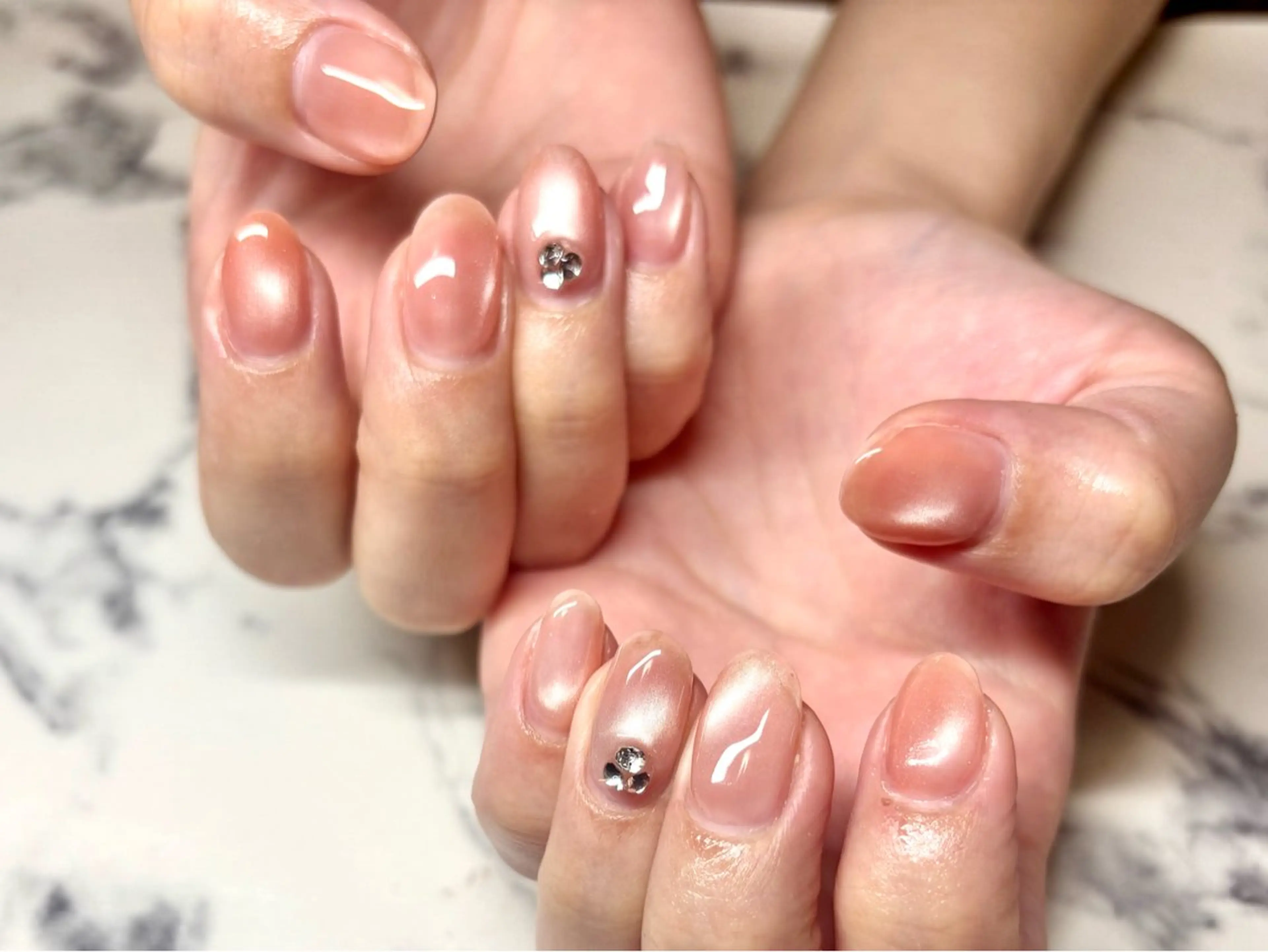 ネイル ジェルネイル 韓国ネイル マグネットネイル パラジェル ワンホンネイル mimimi nail所属・I. MITSUKIのネイルデザイン
