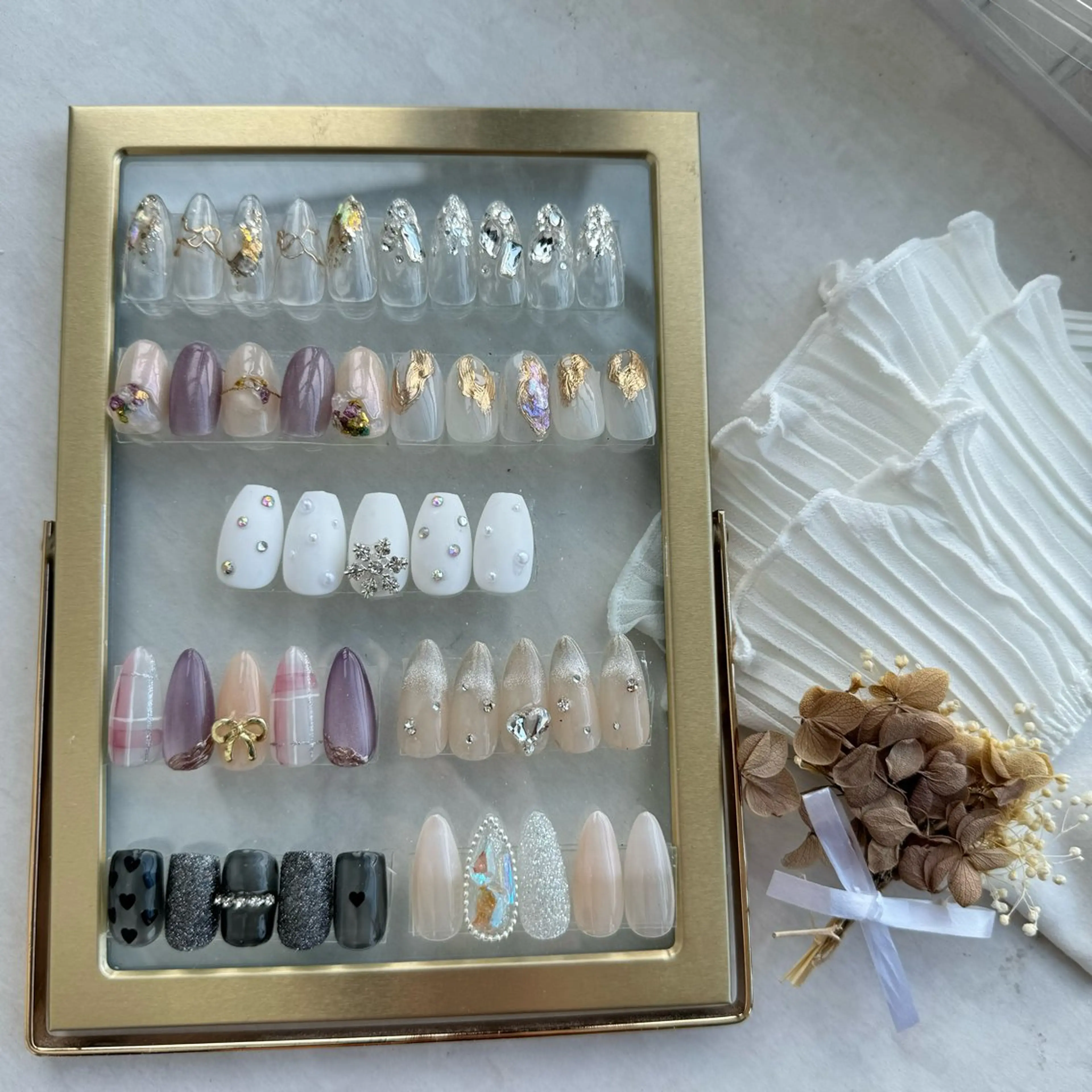 ネイル ハンドネイル salon Hush Hushのネイルデザイン