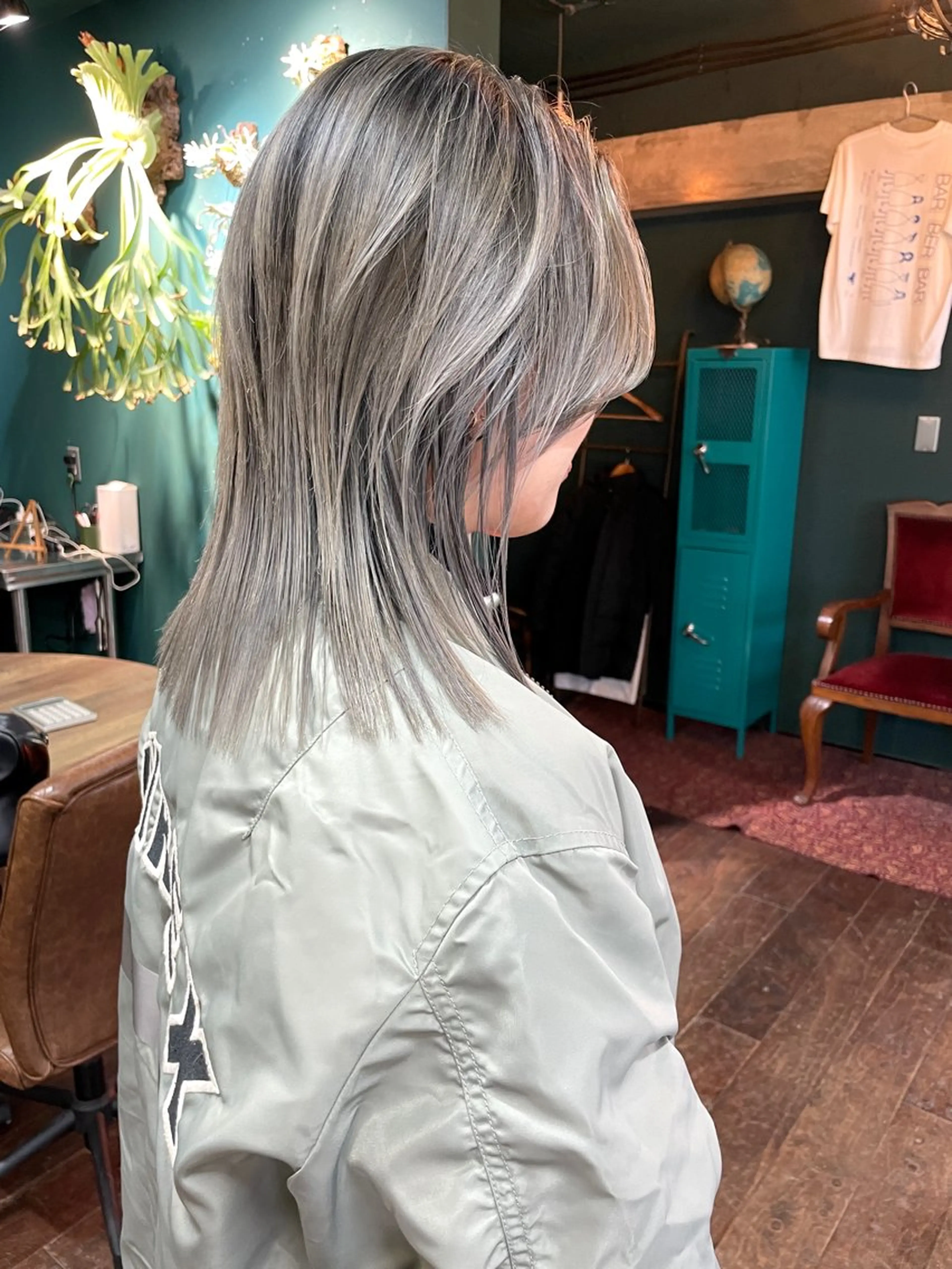 ミディアム レイヤーカット カット ヘアカラー トリートメント vivre libre所属・vivre libreのヘアスタイル