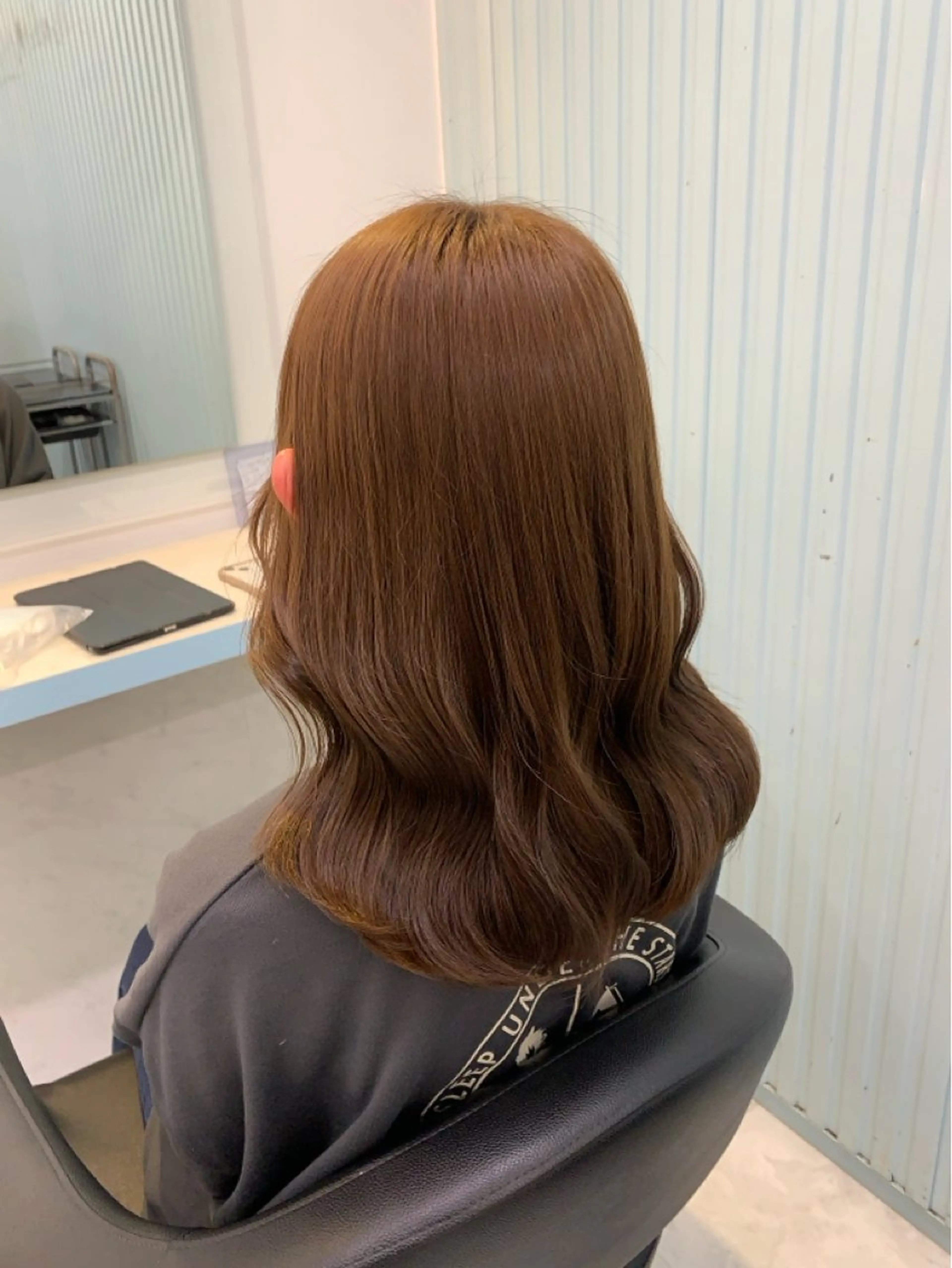 セミロング カラー ヘアカラー トリートメント ナチュラルベージュ 🧸yuuna🧋のヘアスタイル