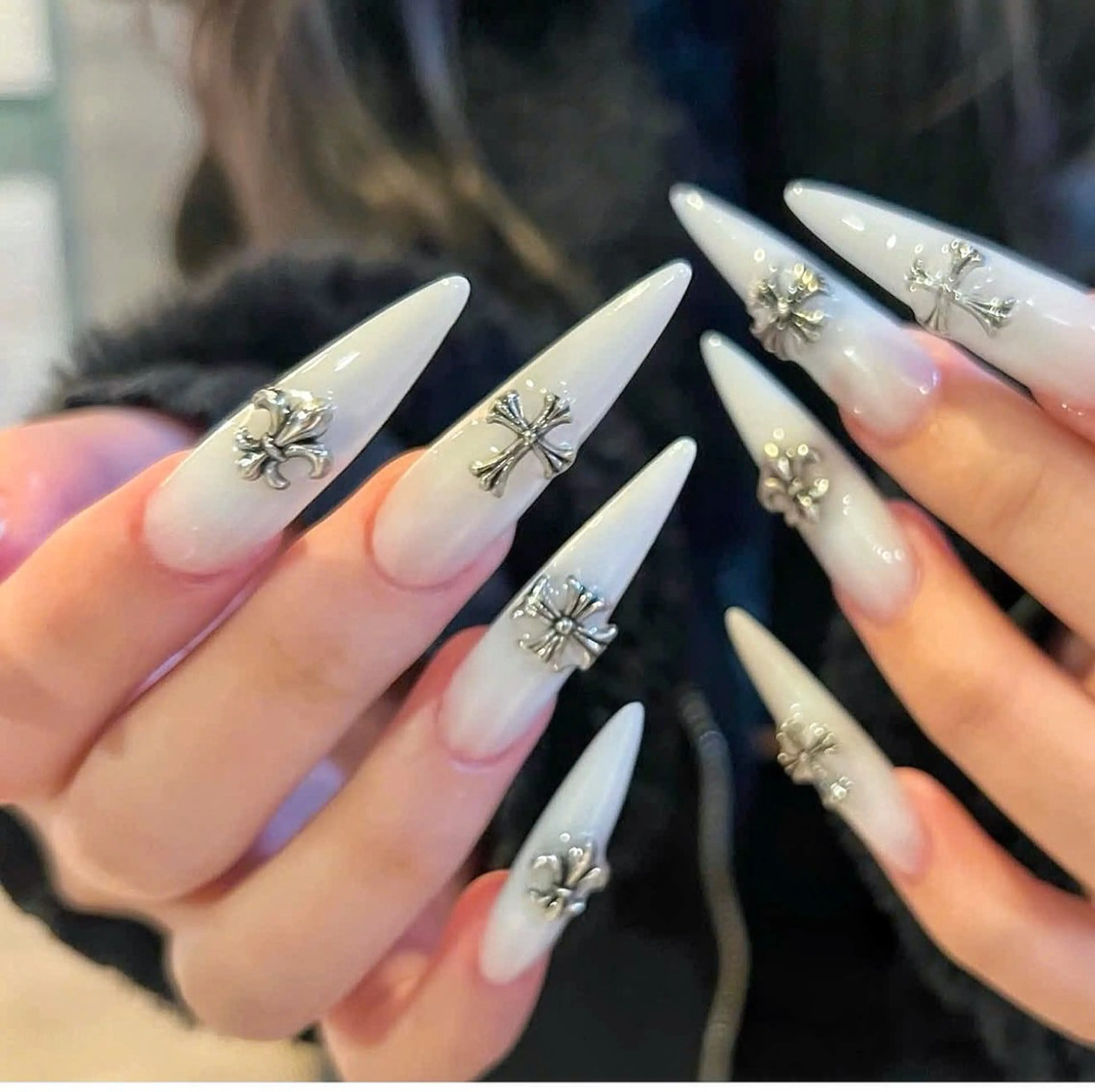 ネイル アニマル柄 オーロラネイル チークネイル フラッシュネイル ジェルネイル ハンドネイル Hinaa 池袋のネイルデザイン