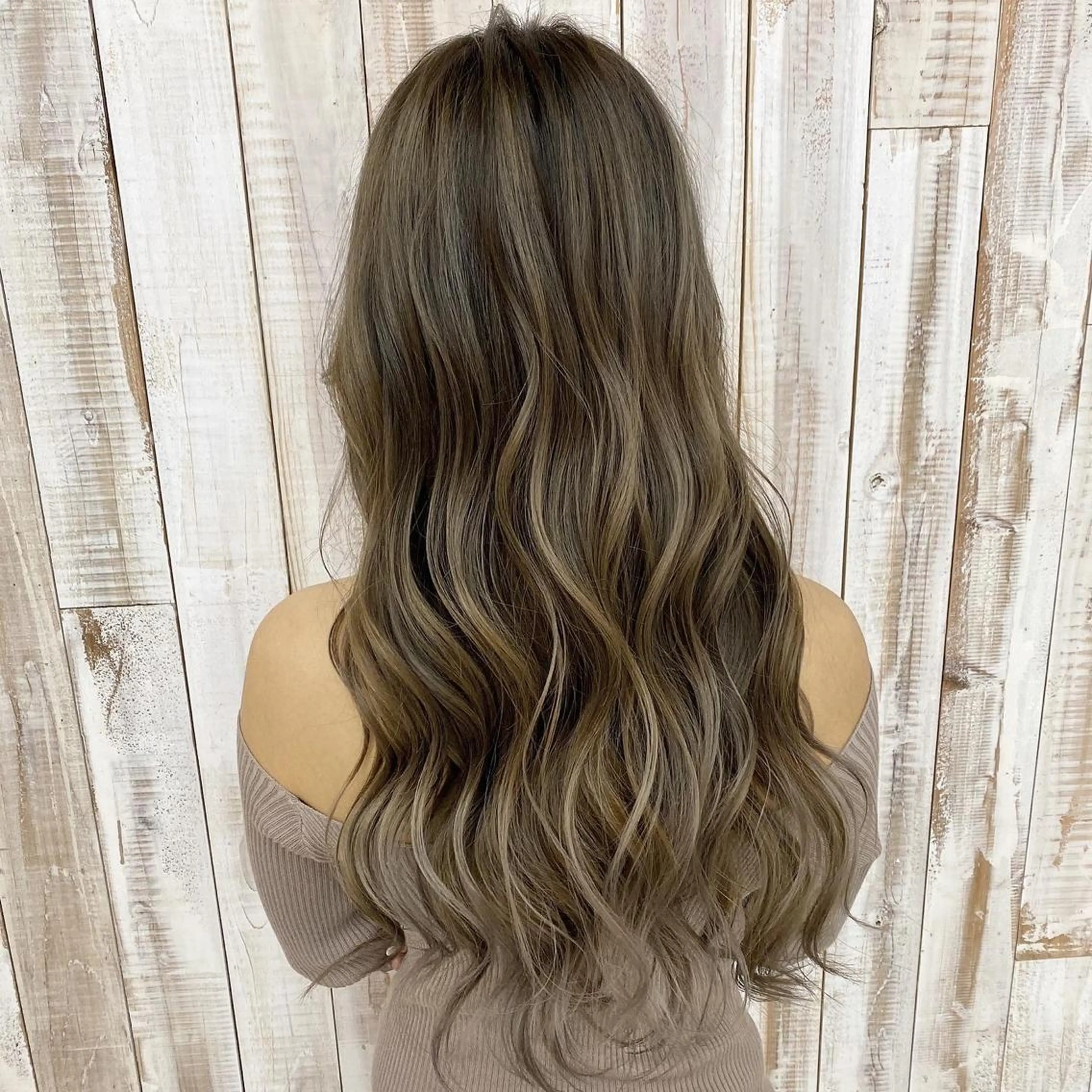 ロング カラー ブリーチ グラデーションカラー ハイライトカラー ハイライト カット ヘアカラー トリートメント 山本　尚輝 🐶ハイライト🐶のヘアスタイル