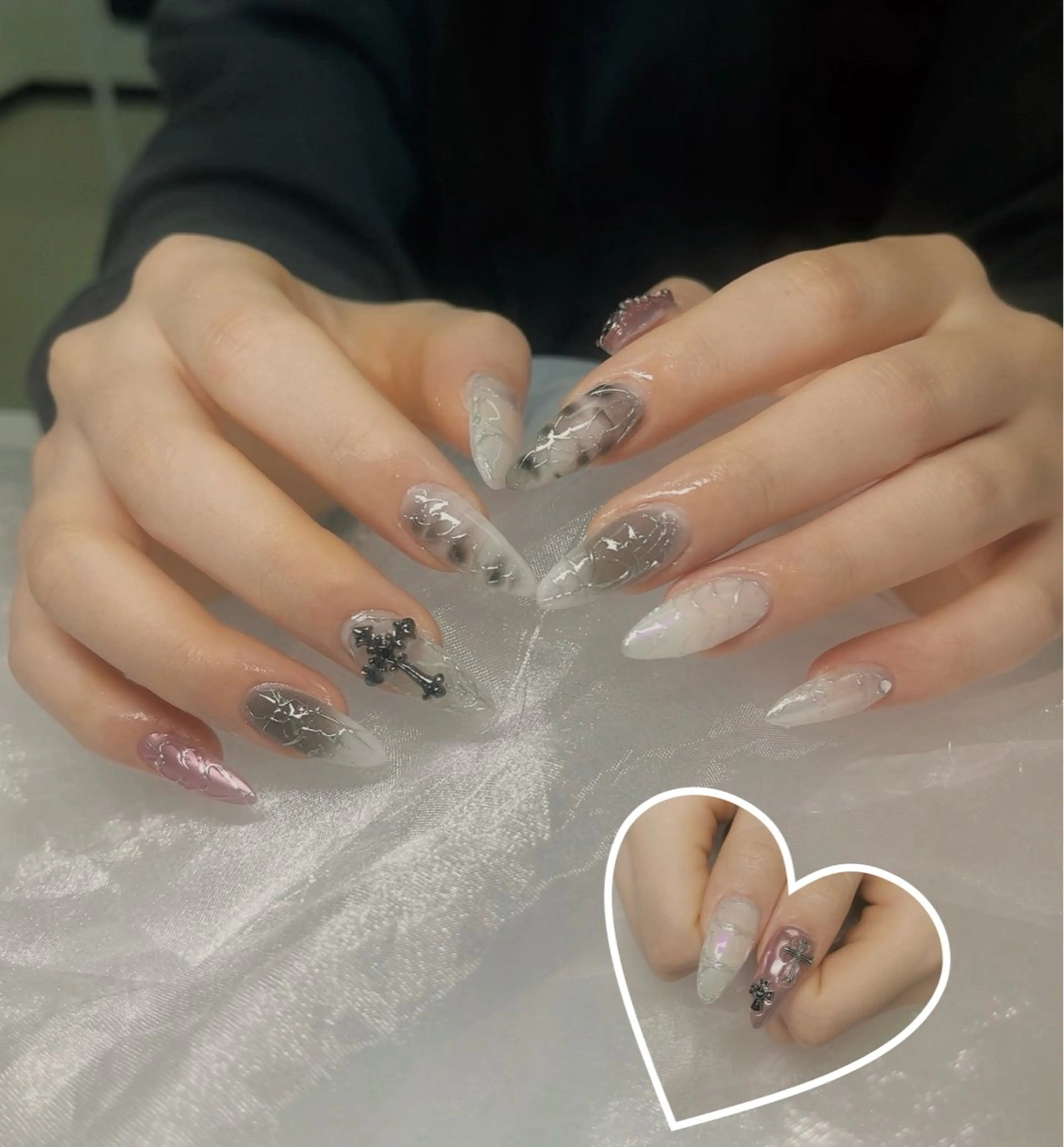ネイル HIN NAILのネイルデザイン