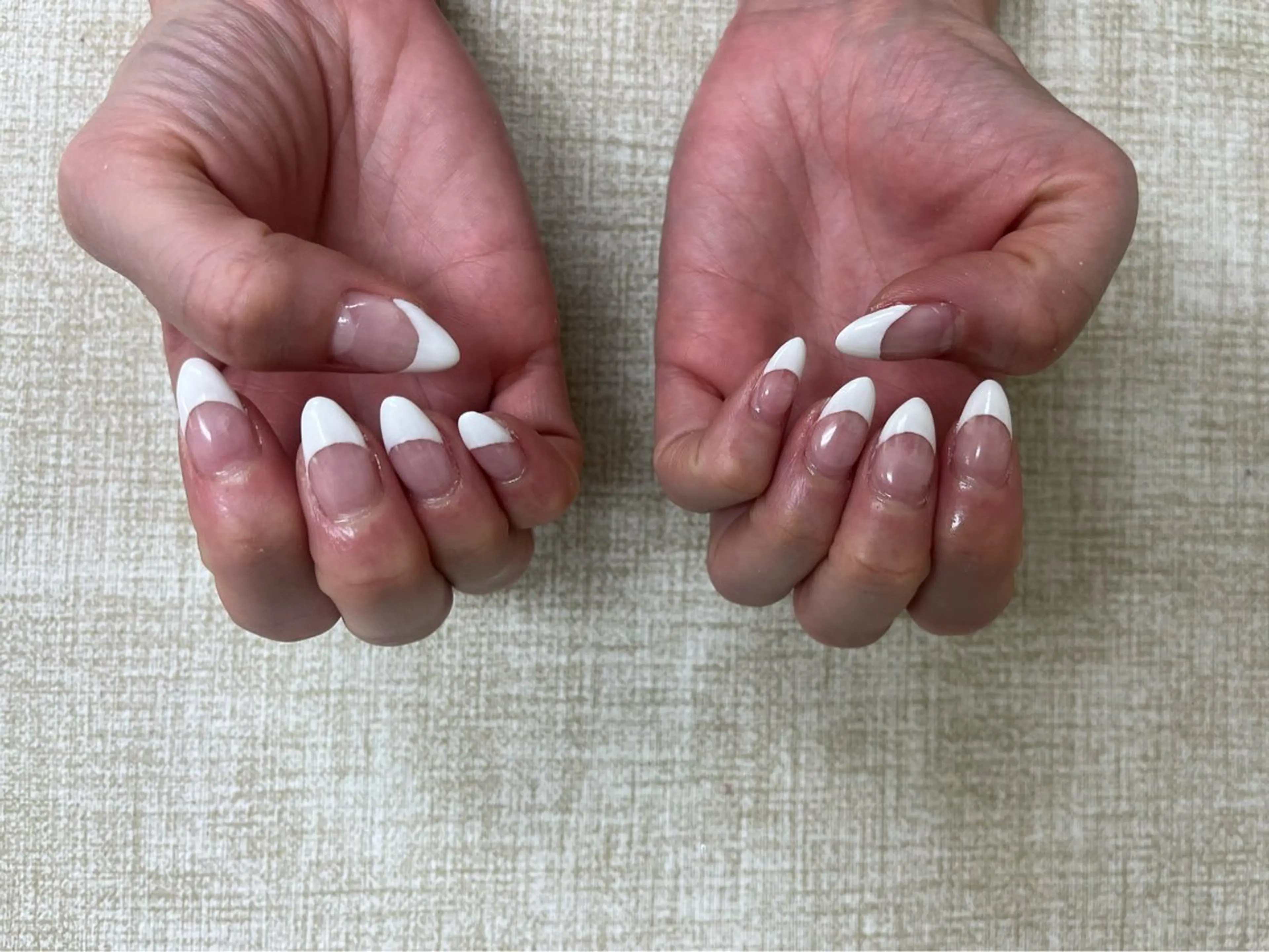 （オフ無し）フレンチネイルの写真