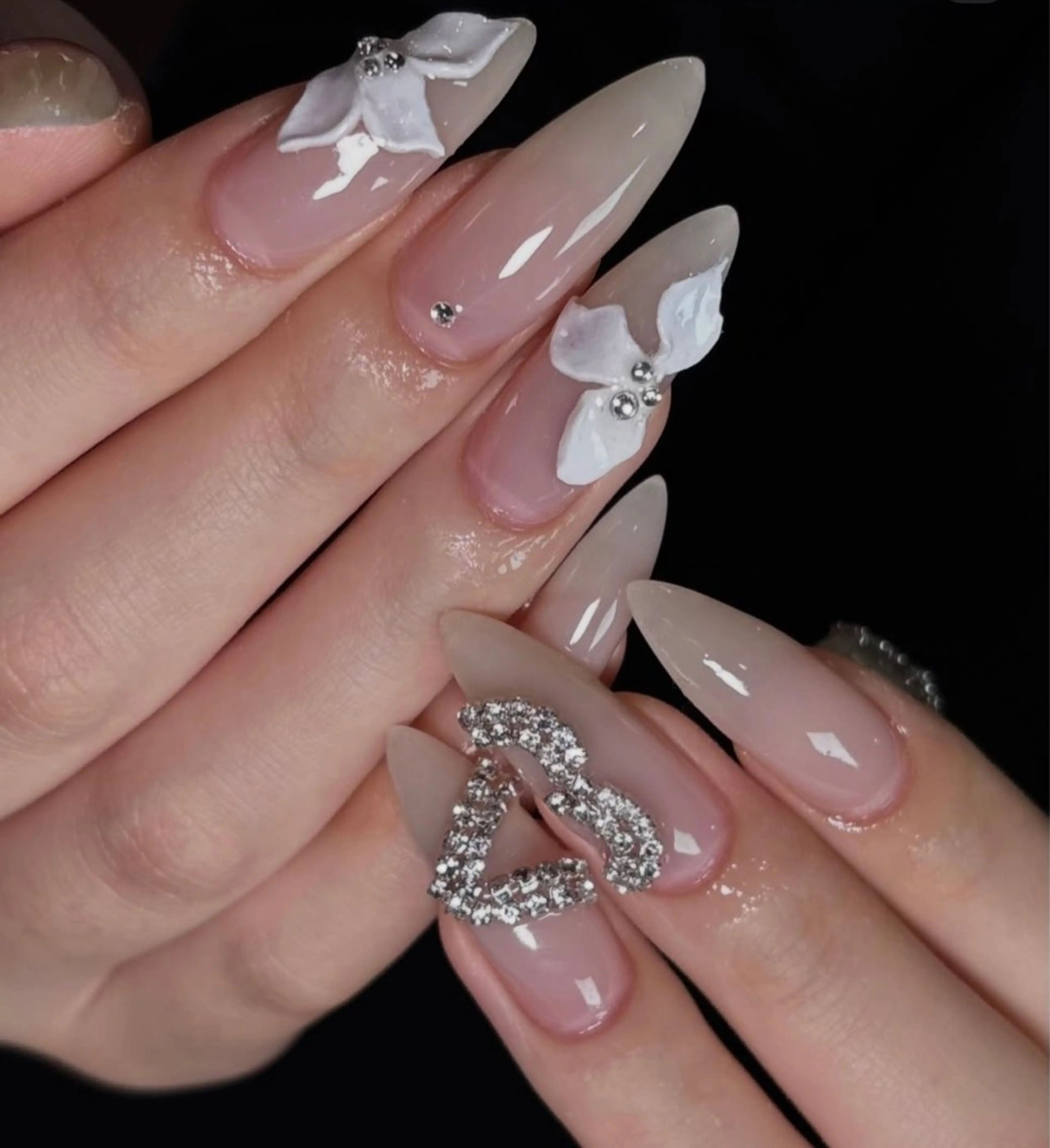 ネイル ハンドネイル NiJi Nailsのネイルデザイン