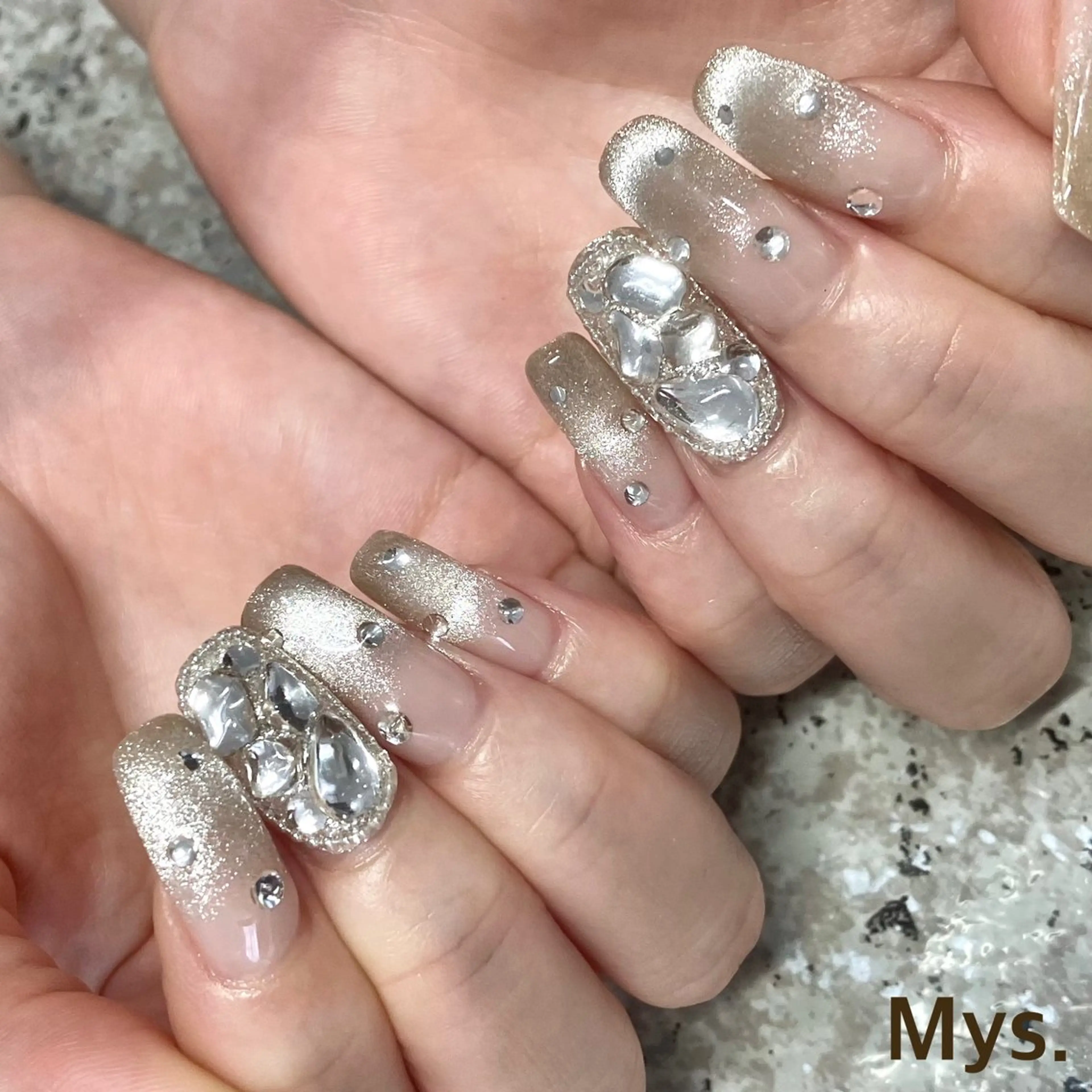 ネイル ハンドネイル Mys. 三上紗紀のネイルデザイン