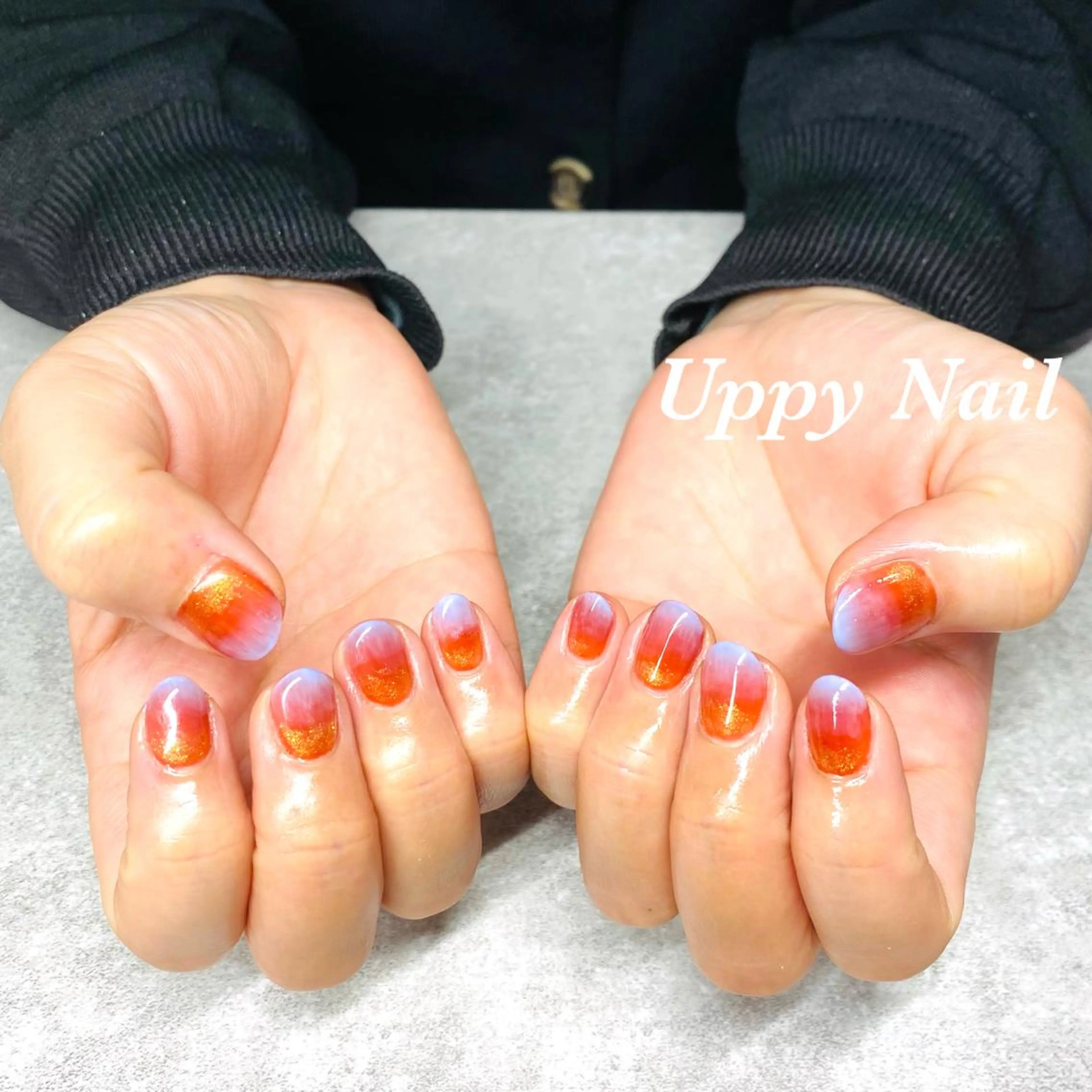 ネイル ゴールド ニュアンスネイル オレンジ ハンドネイル Uppy Nail ukyoのネイルデザイン