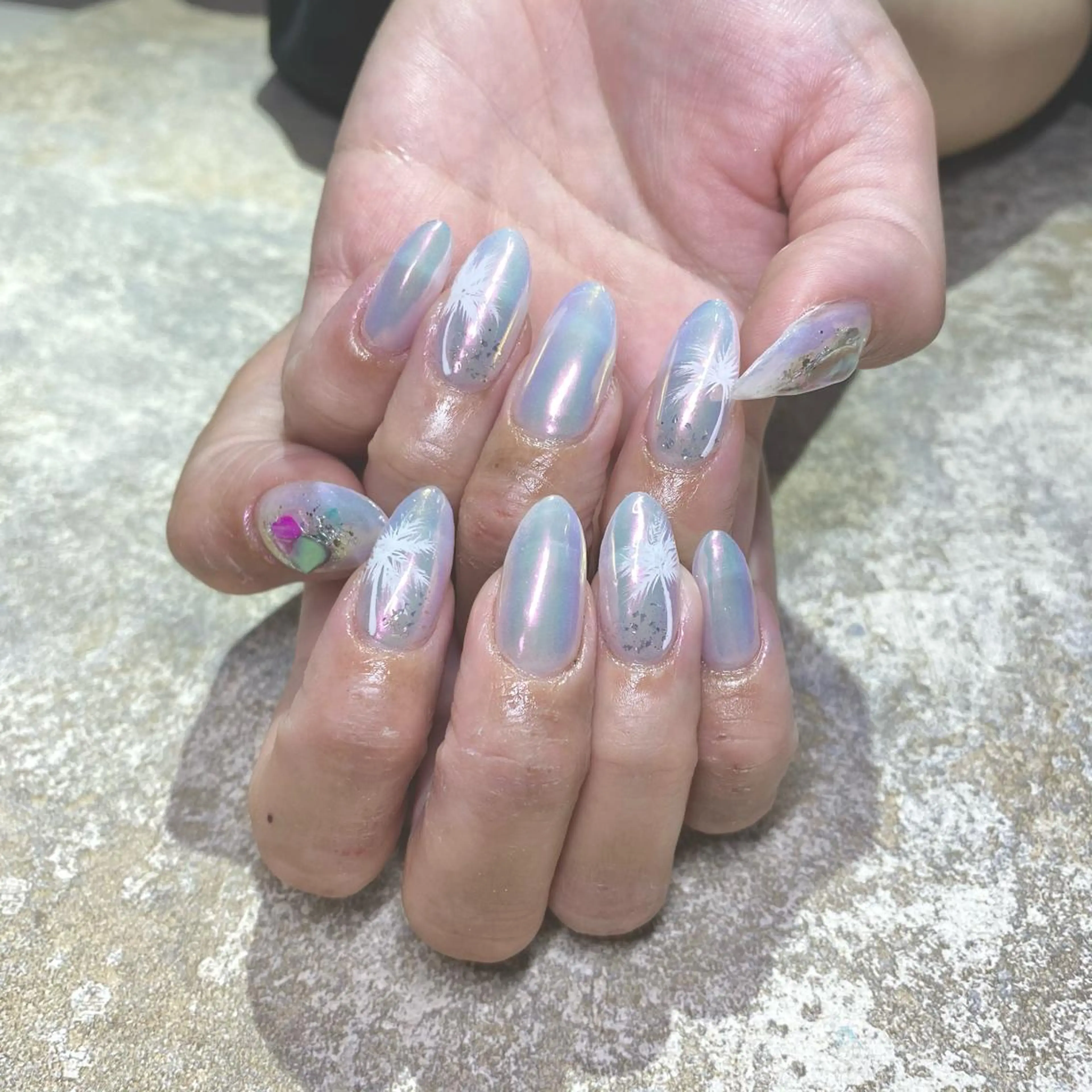 ネイル ハンドネイル Amber21.所属・Nagahama Akariのネイルデザイン