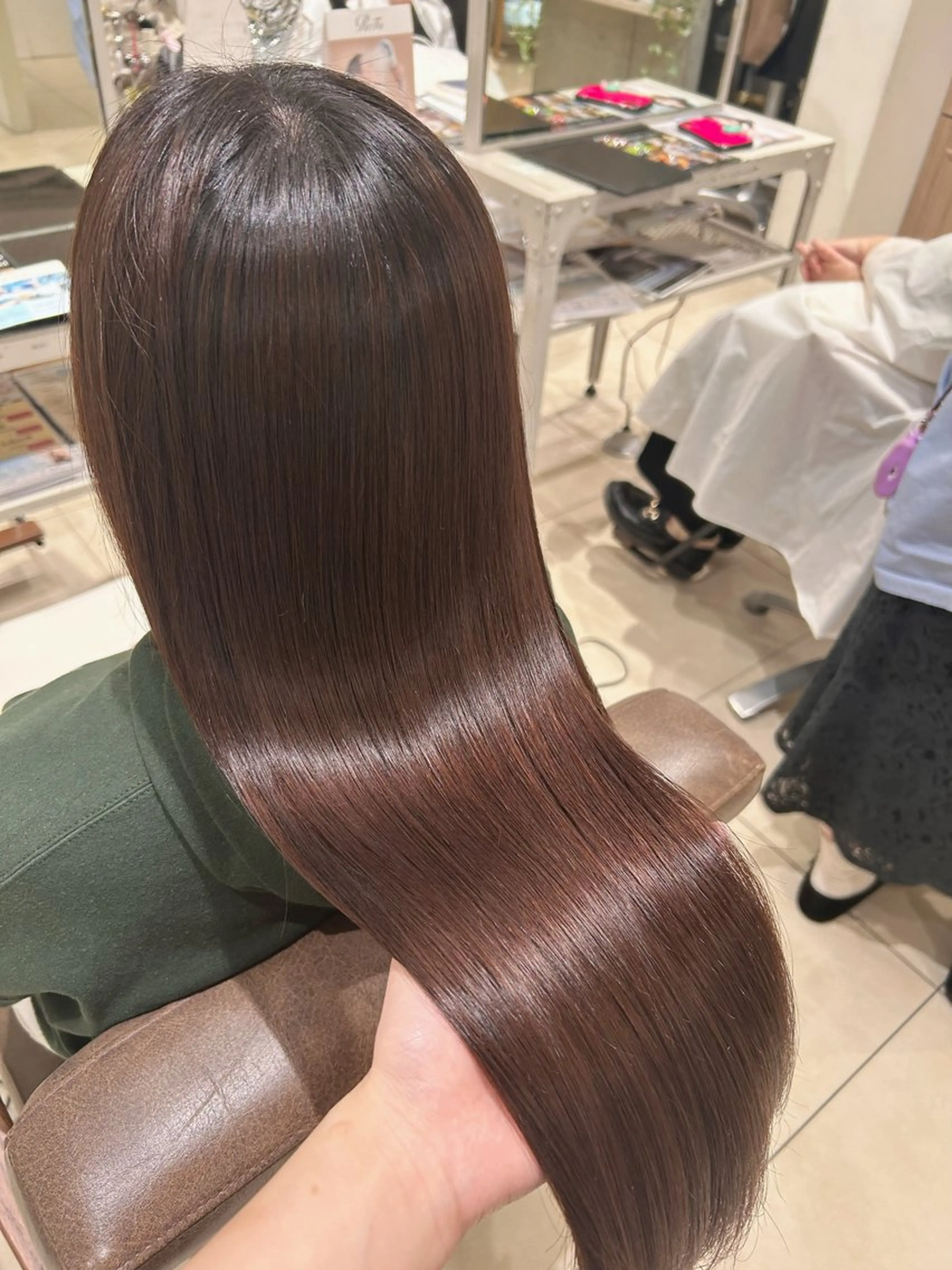 ロング カット ヘアカラー momo🍑/顔周り カット/透明感カラーのヘアスタイル