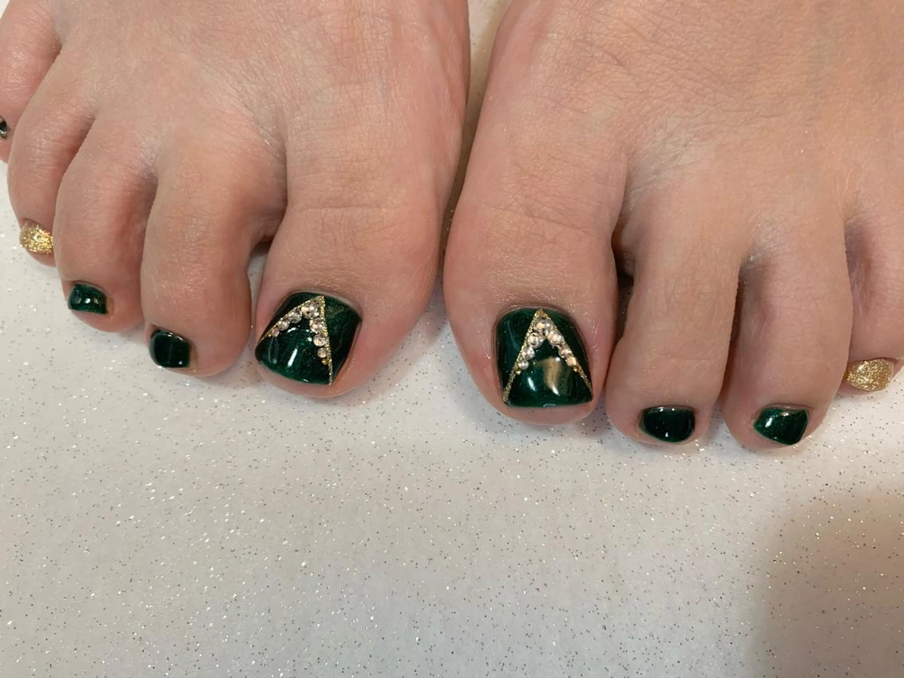 ネイル フットネイル 手塚 里奈のネイルデザイン