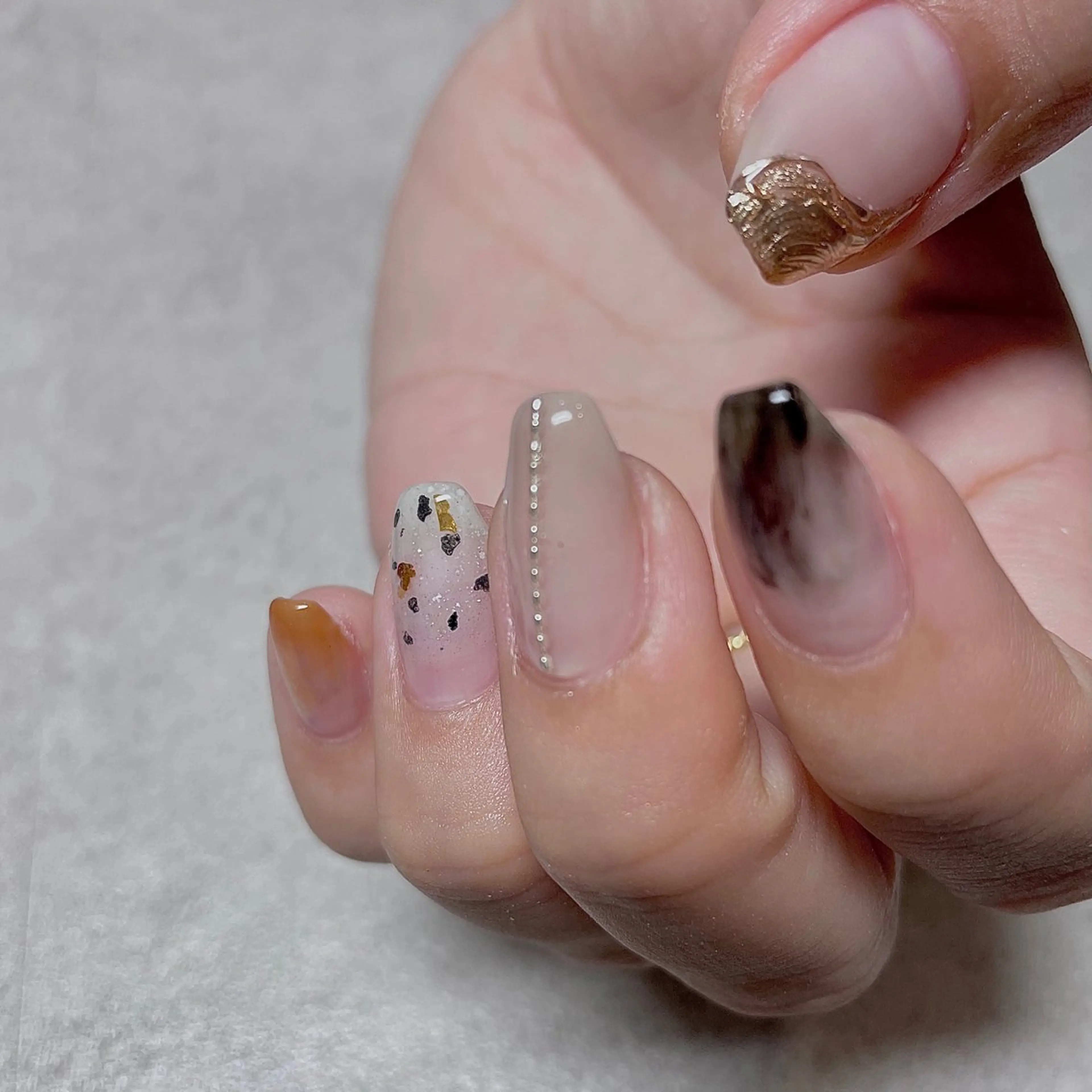 ネイル ミラーネイル ニュアンスネイル オフィスネイル ハンドネイル acs.n所属・ネイル，耳つぼ 風間すみれのその他イメージ