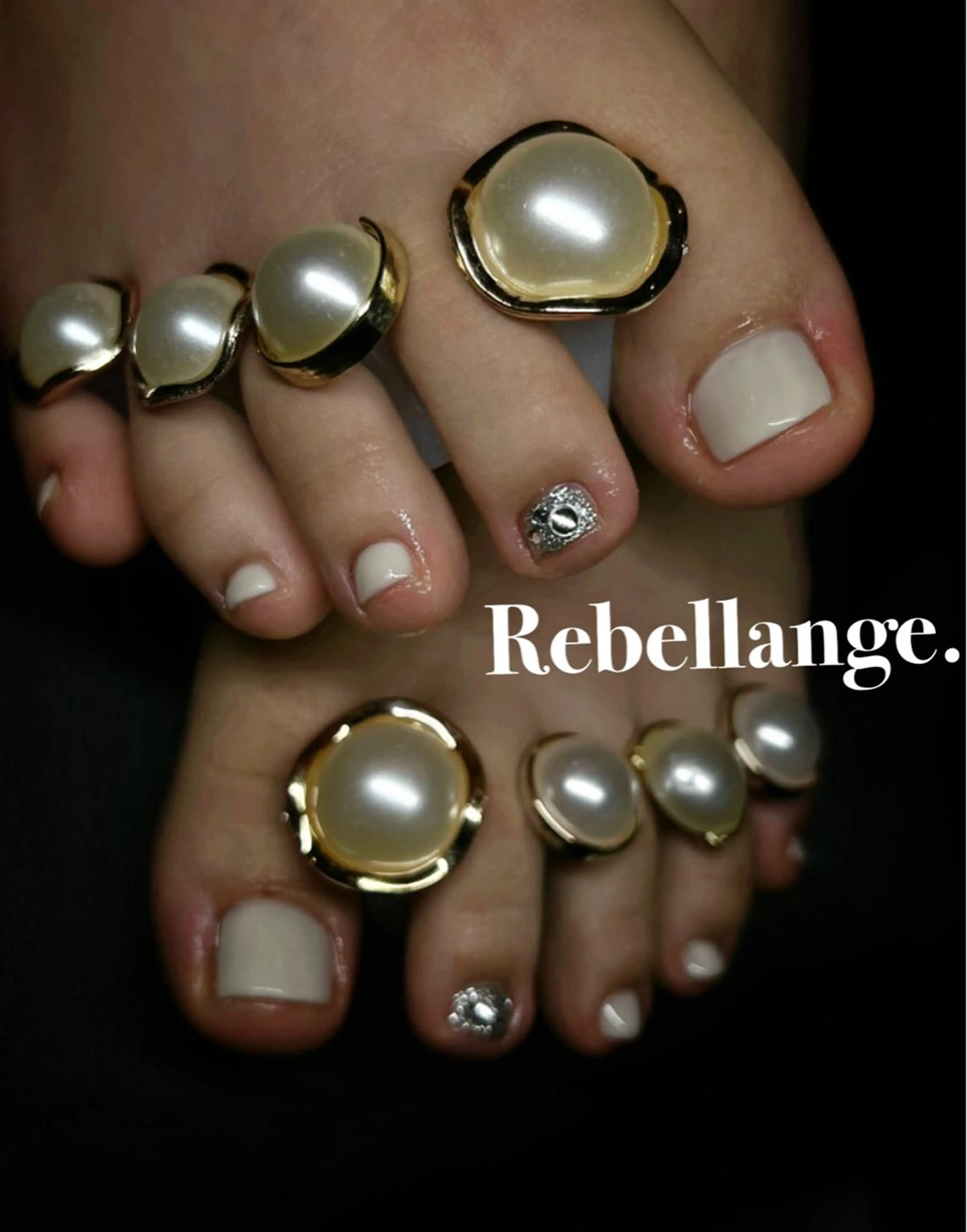 ネイル フットネイル Rebellange n.のネイルデザイン