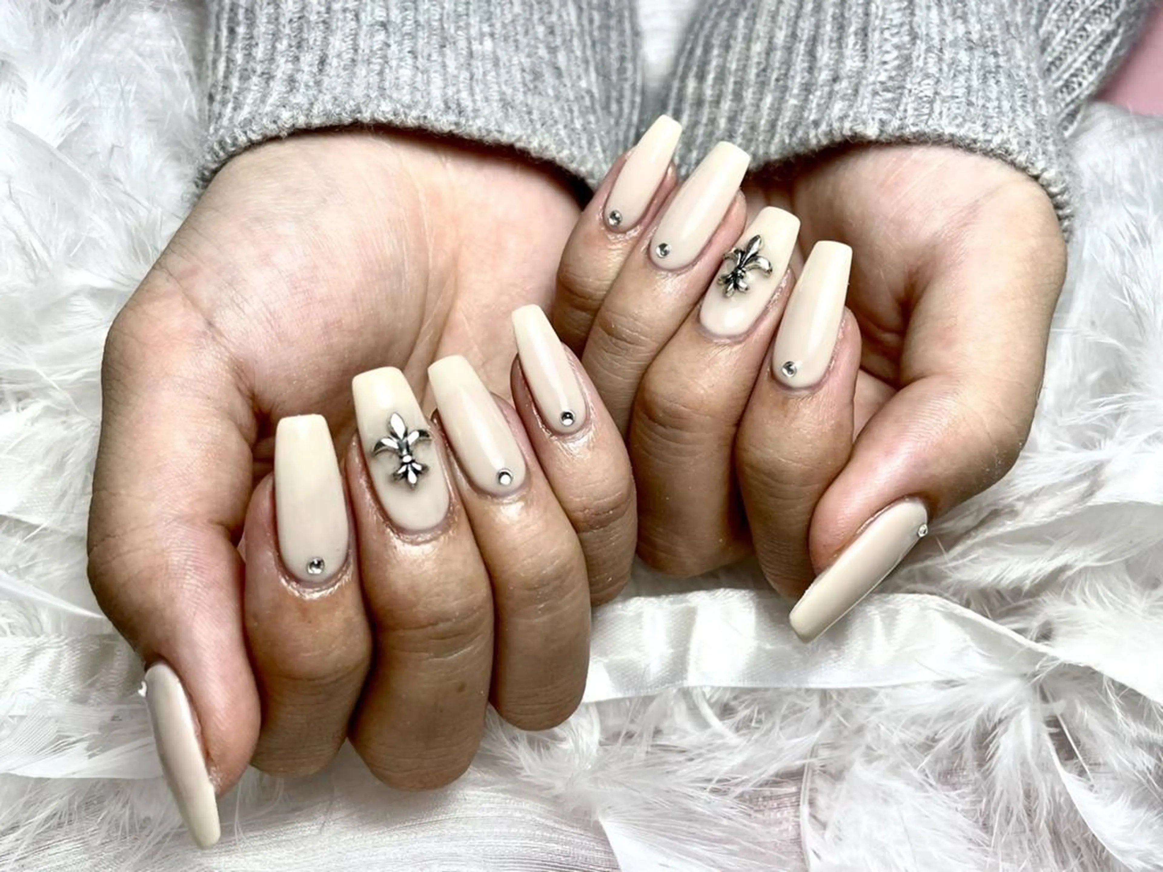 ネイル ハンドネイル DEMAIN- 🕊️研修のネイルデザイン